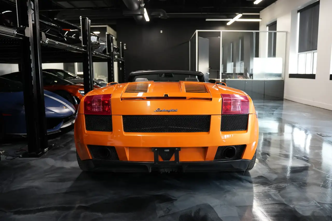 Lamborghini Gallardo снимка Lamborghini Gallardo
