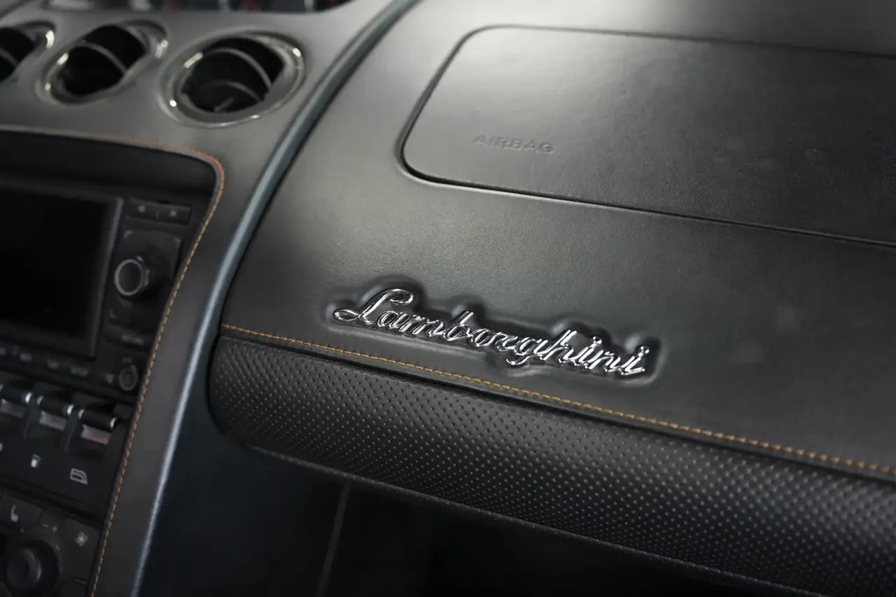 Lamborghini Gallardo снимка Lamborghini Gallardo