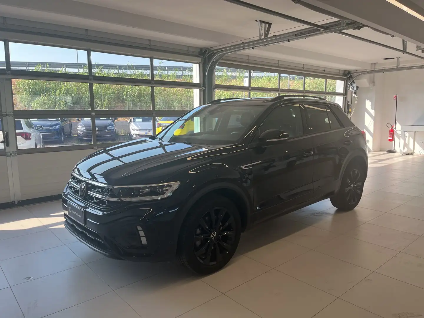 Volkswagen T-Roc 2.0 TDI R-LINE 150CV DSG Nero - 1
