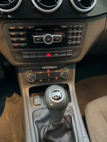 Mercedes-Benz B Class view 9