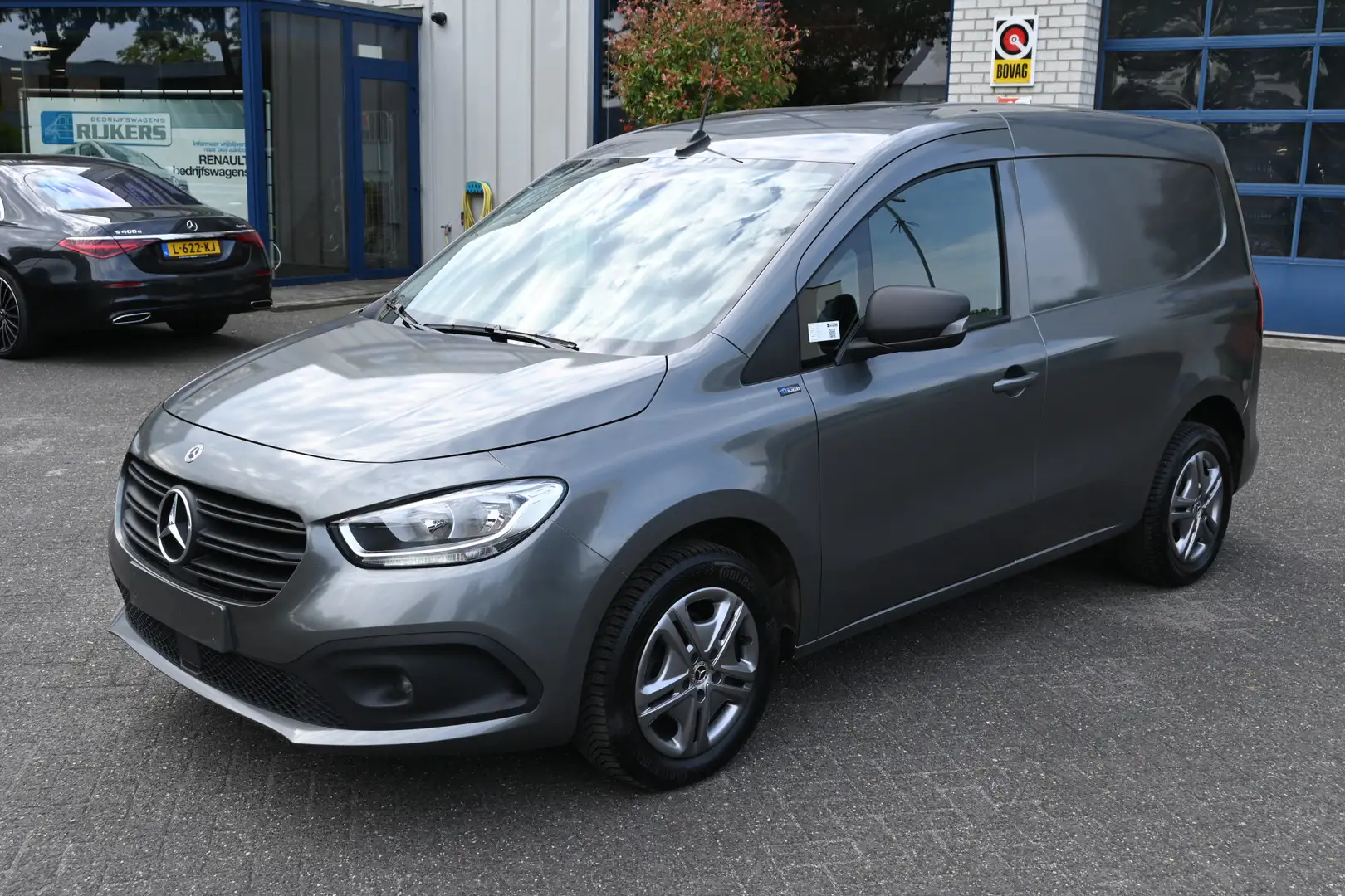 Mercedes-Benz Citan 110 CDI L1 MBUX met Apple Carplay/Android Auto, Tr Grigio - 1