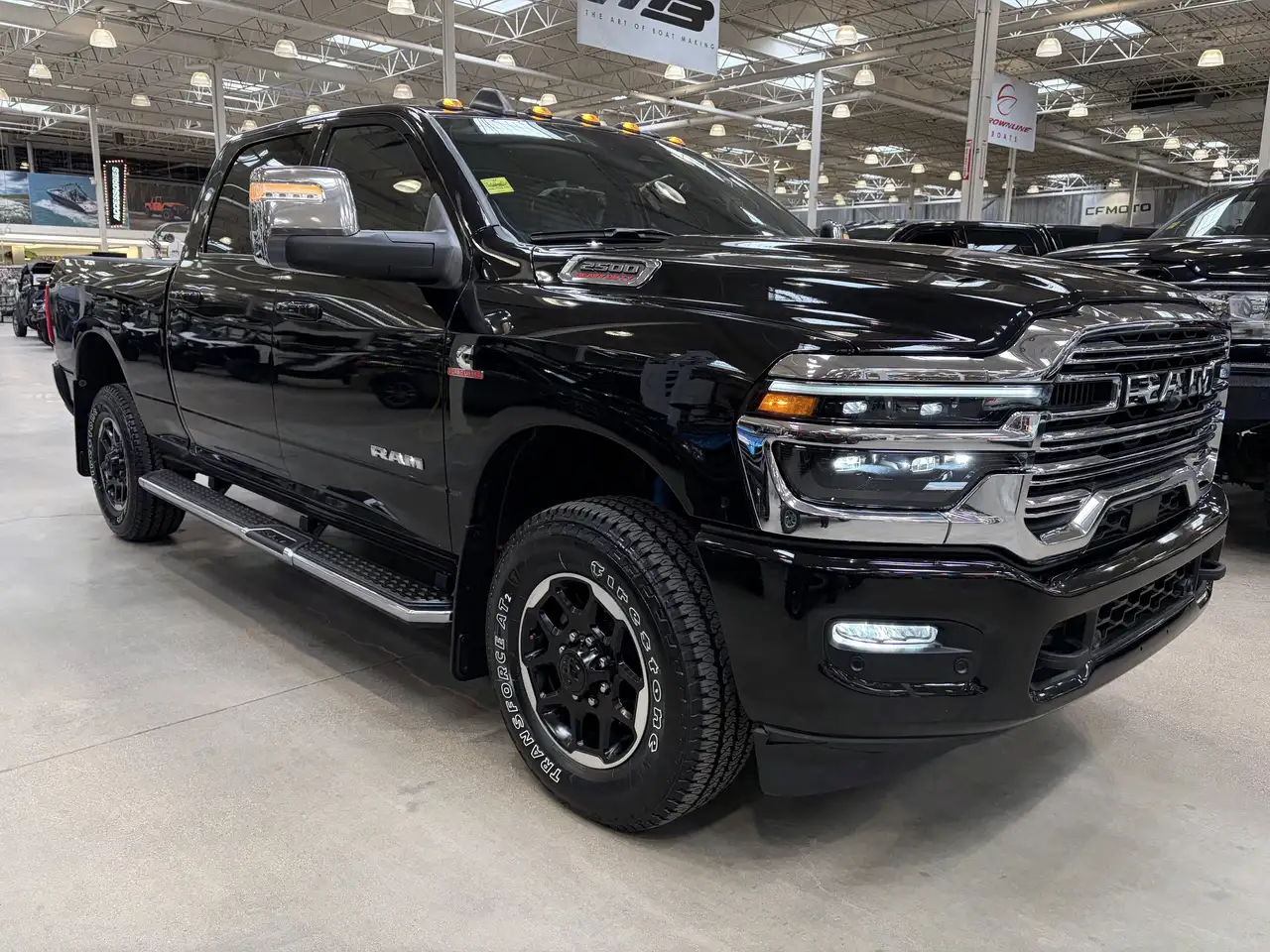 RAM 2500 снимка RAM 2500