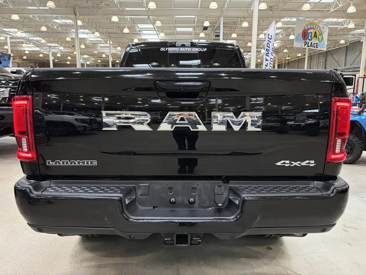 RAM 2500 снимка RAM 2500