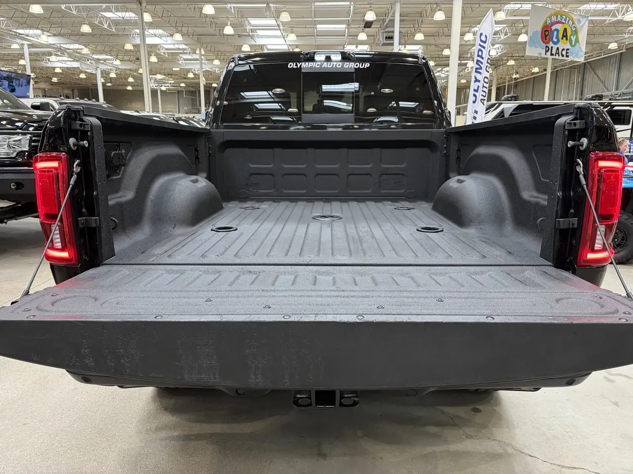 RAM 2500 снимка RAM 2500