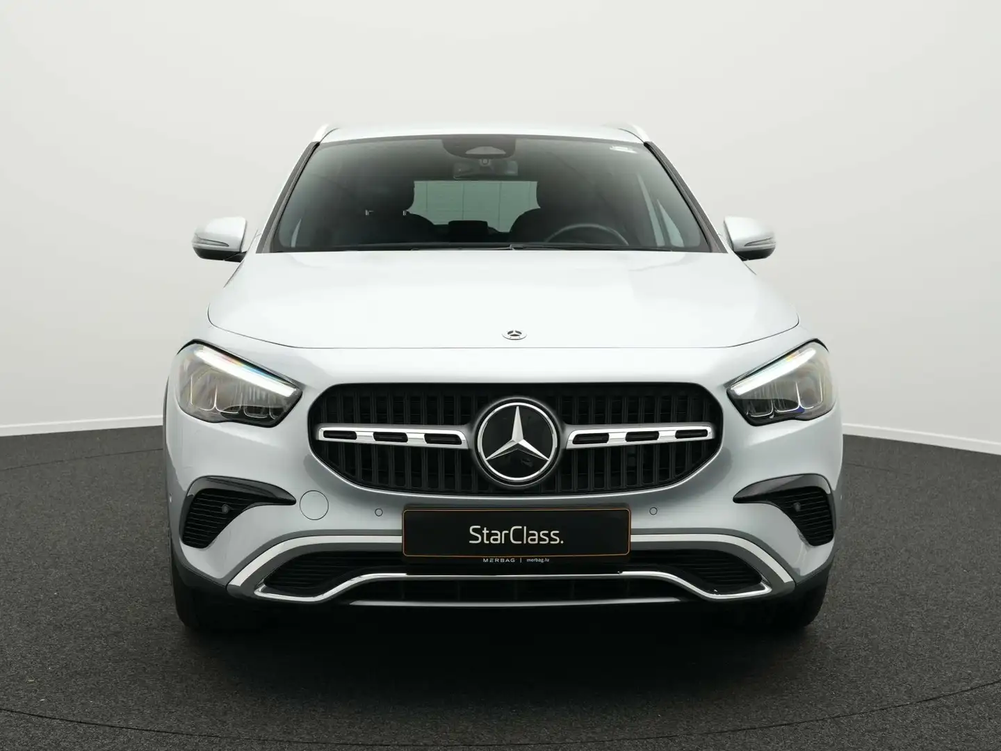 Mercedes-Benz GLA 180 GLA 180 d Progressive Keyless+LED+Kamera+Easy Navi Argent - 2