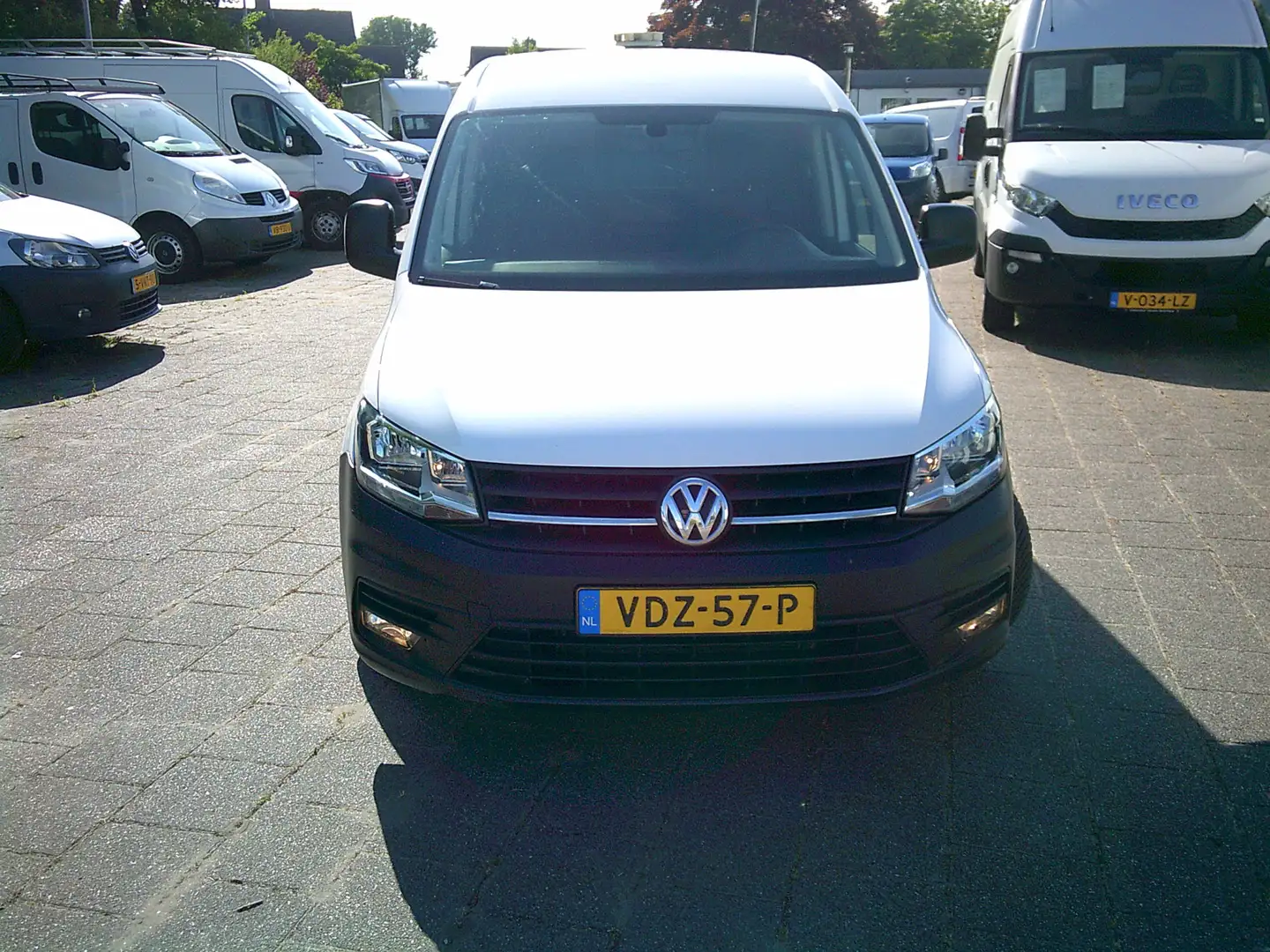 Volkswagen Caddy 2.0 TDI L2H1 BMT Maxi Highline VOORZIEN VAN AIRCO+ Blanc - 2