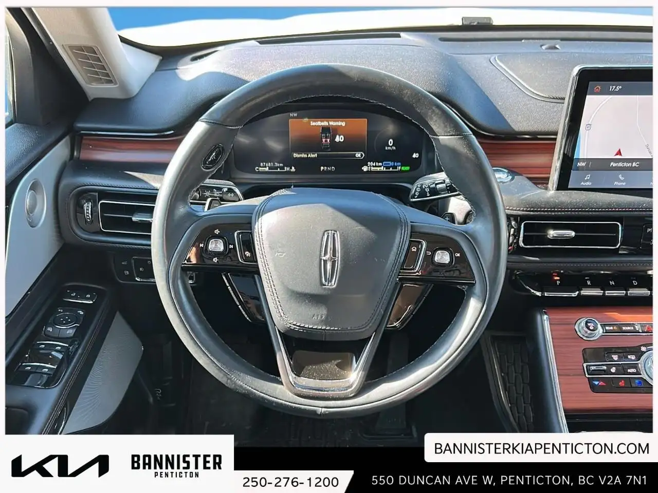 Lincoln Aviator снимка Lincoln Aviator