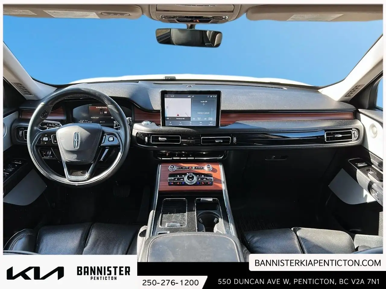 Lincoln Aviator снимка Lincoln Aviator