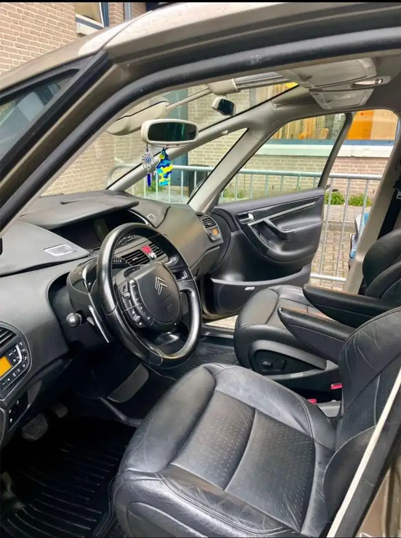 Citroen C4 Picasso 2.0 HDi FAP Aut. Exclusive - 2