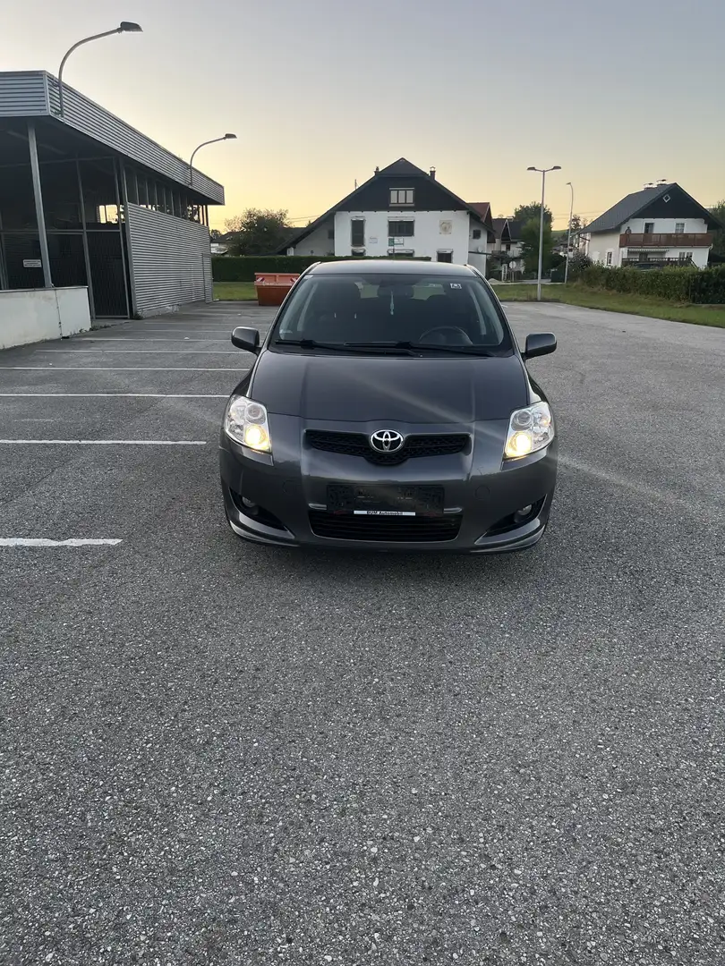 Toyota Auris 1,6 Valvematic High - 1