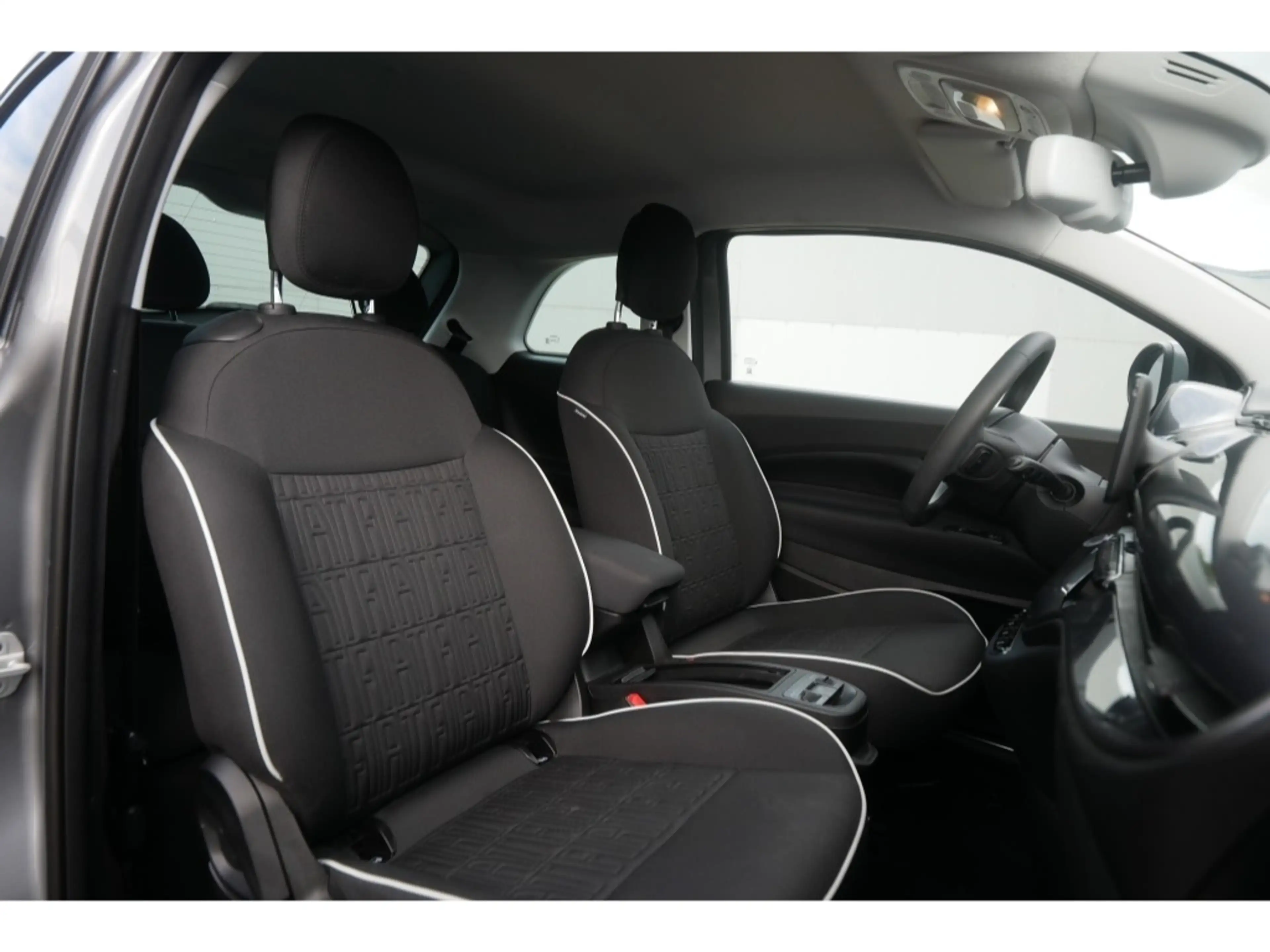 Fiat 500e AT 42 Kwh 118PS KOMFORT STYLE KAMERA SHZ ALU — photo 14