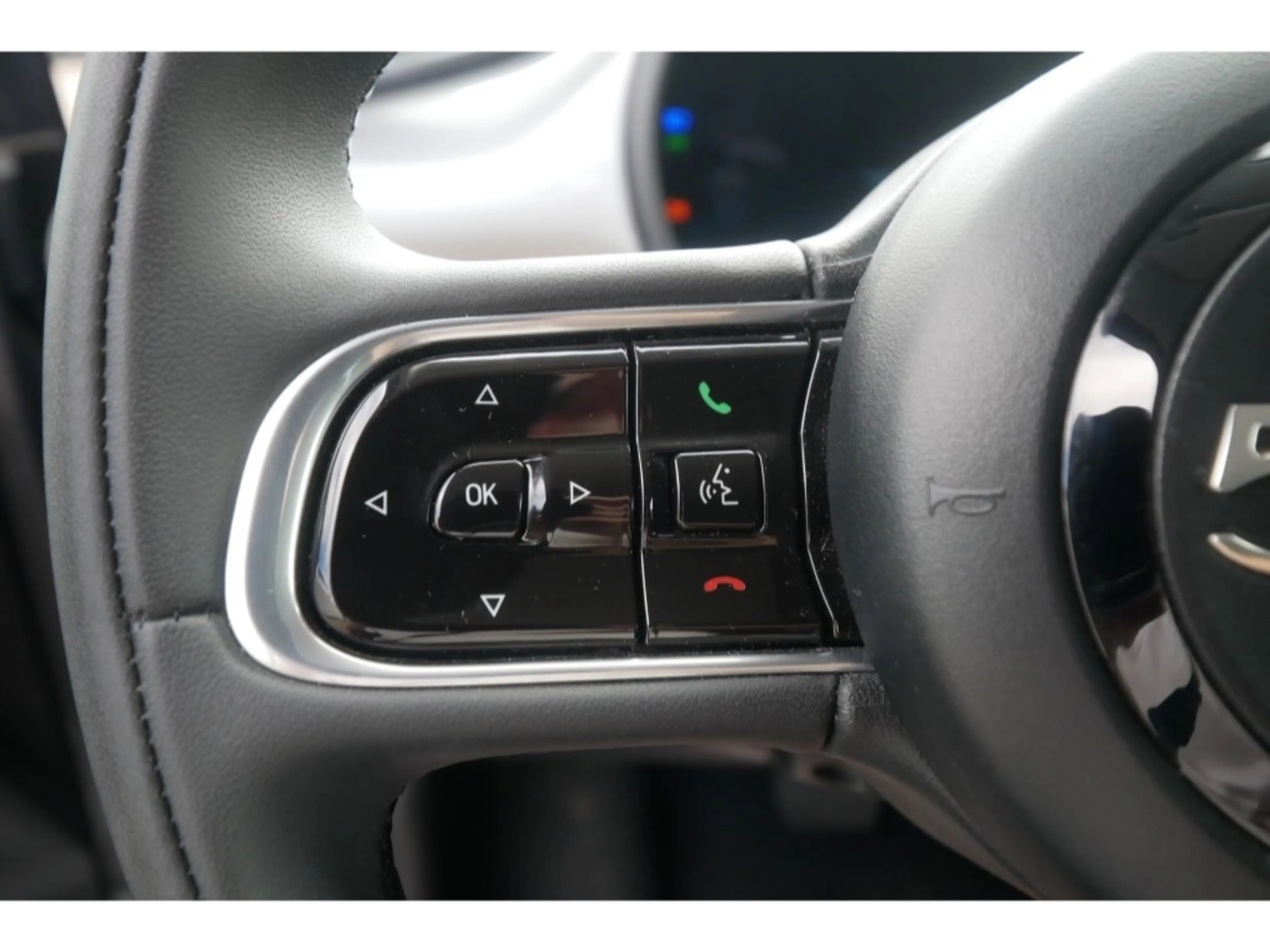 Fiat 500e AT 42 Kwh 118PS KOMFORT STYLE KAMERA SHZ ALU — photo 15