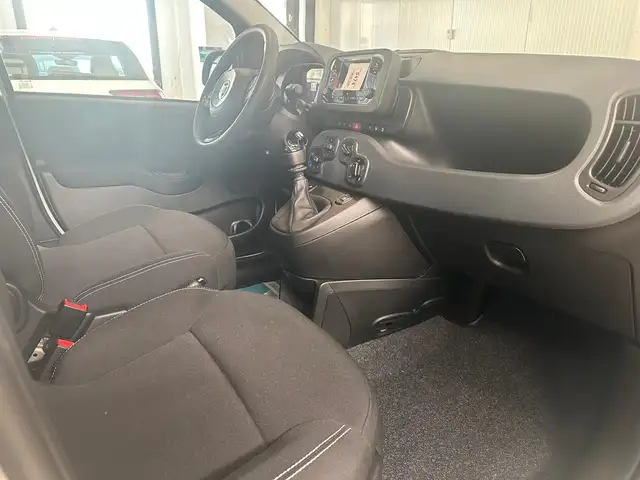 Fiat Panda view 8