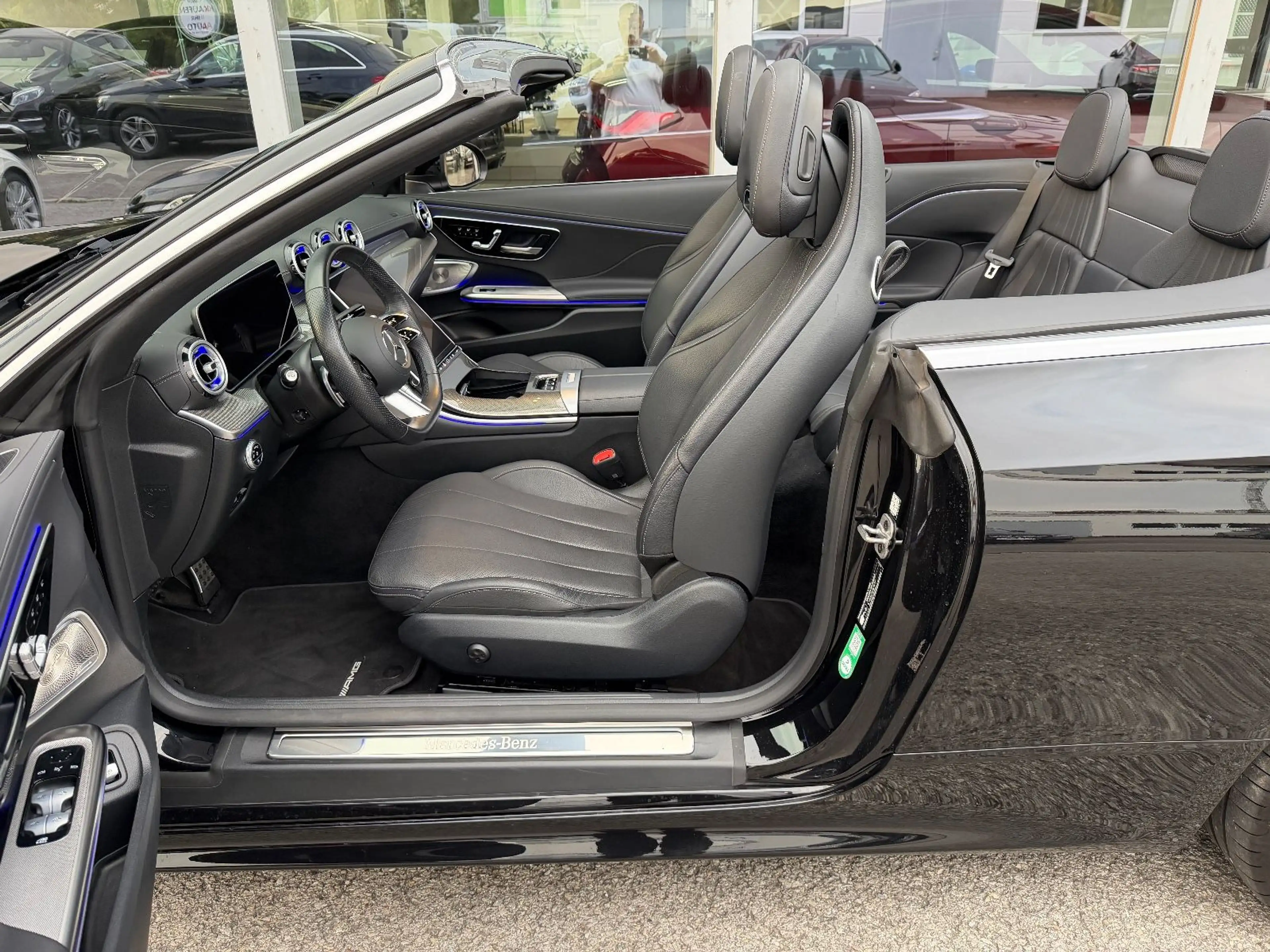 Mercedes-Benz CLE 200 Cabrio *AMG-LINE*NIGHT*BURM*CAM*SITZKLIM — photo 9
