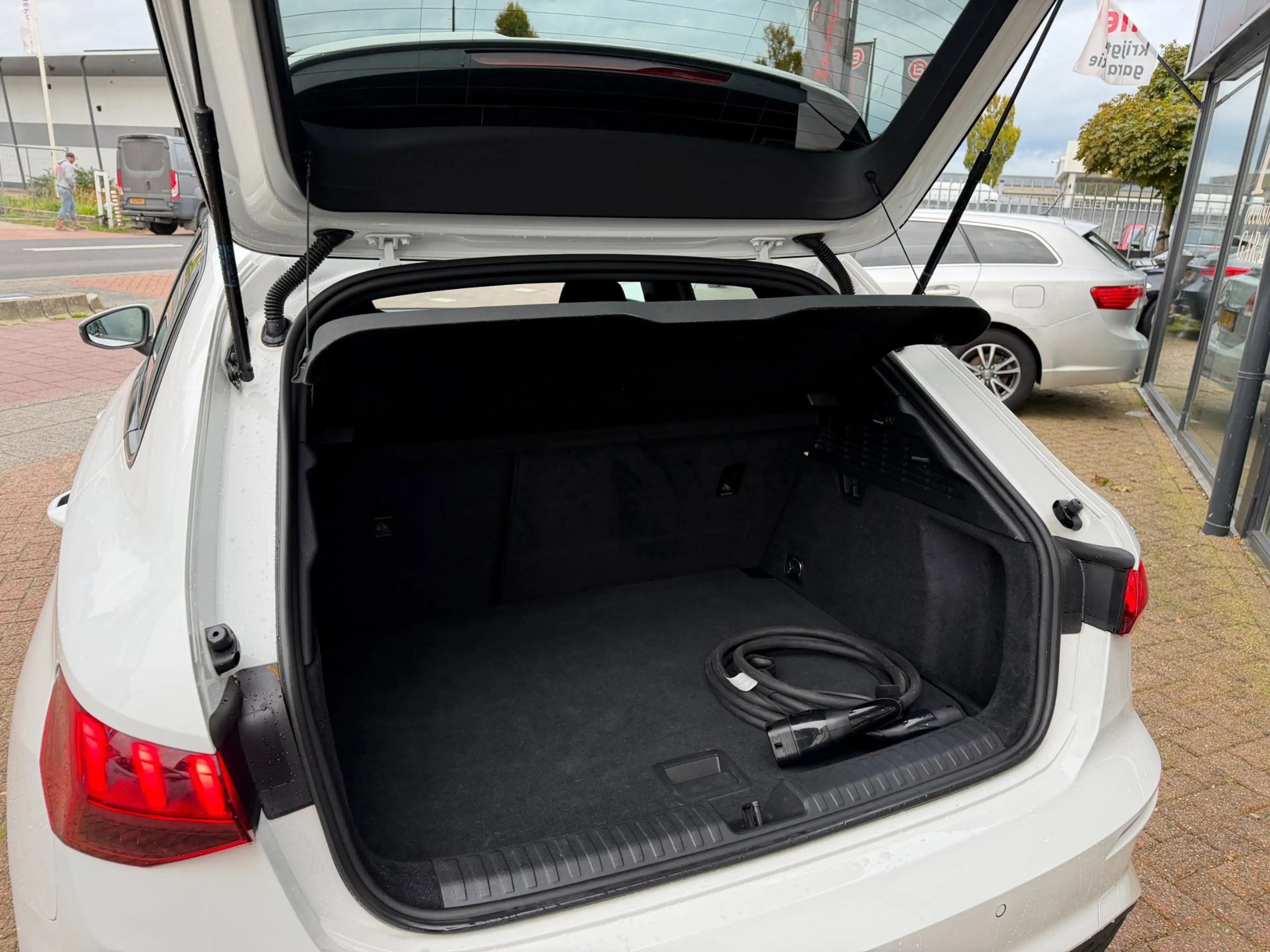 Audi A3 Sportback 40 TFSI e Edition AUT|NAV|Cruise|Goed OH — photo 11