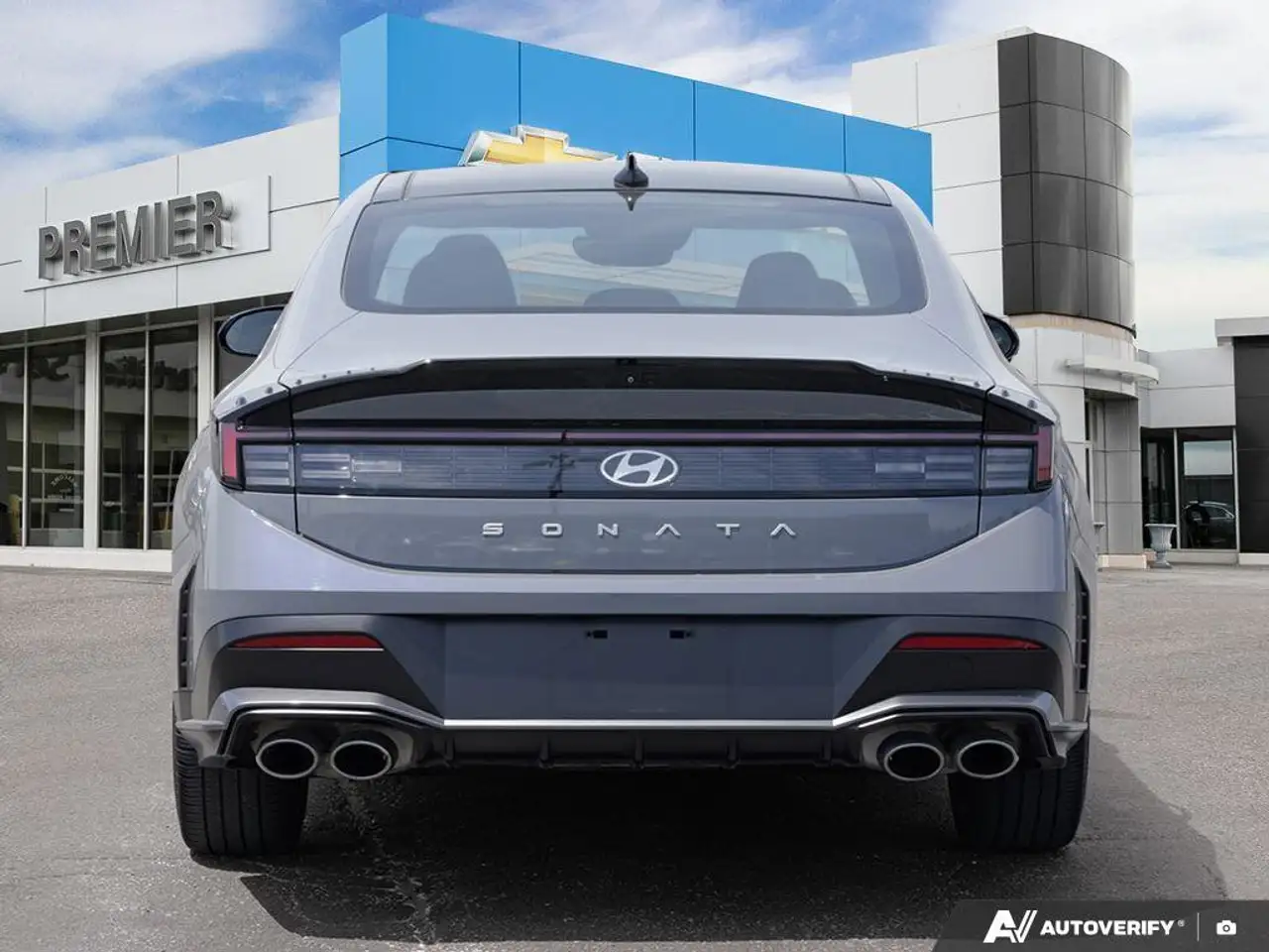 Hyundai SONATA снимка Hyundai SONATA