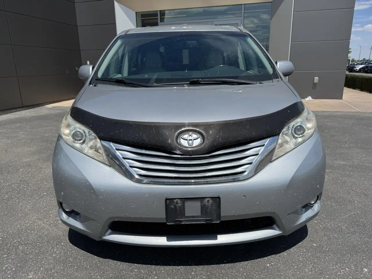 Toyota Sienna photo Toyota Sienna