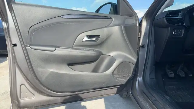 Opel Corsa view 7
