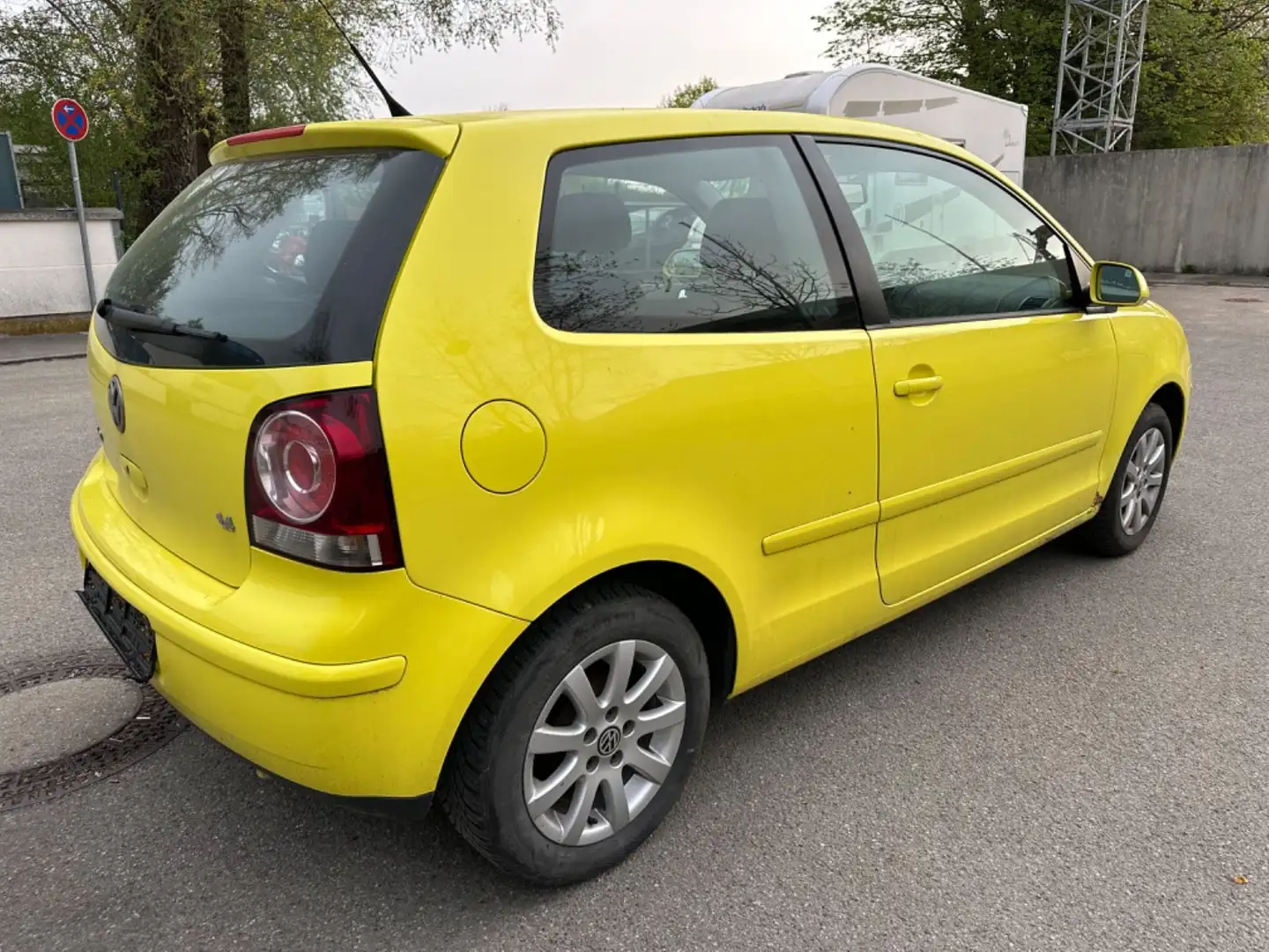 Volkswagen Polo IV Sportline 1.4 Sitzheizung Klima žuta - 2