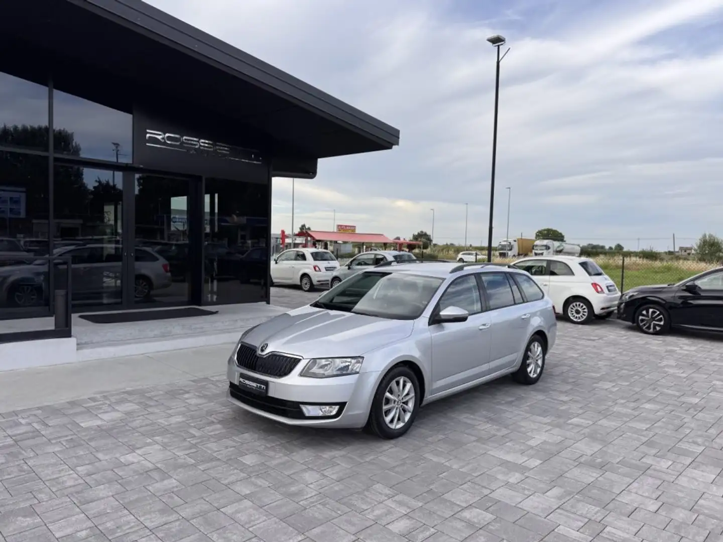 Skoda Octavia 1.6 TDI 110 CV Wagon Executive ANCHE NEOPATENTATI Grijs - 1