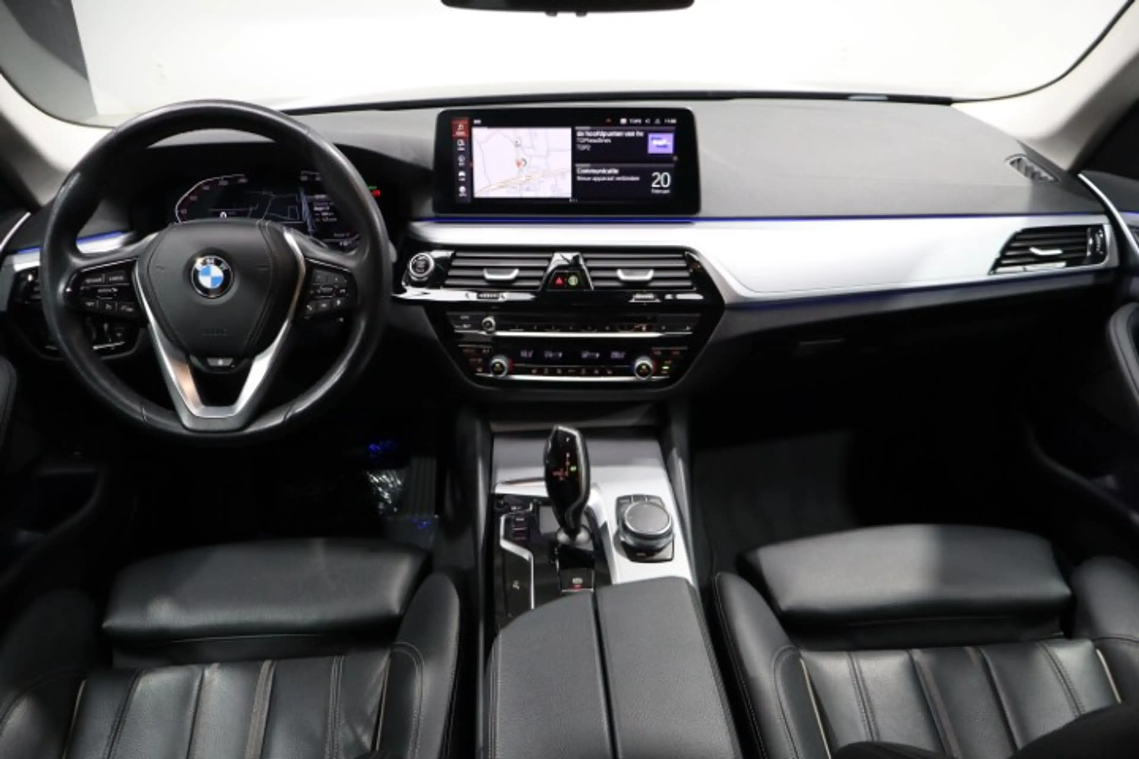 BMW 518 Touring — photo 9