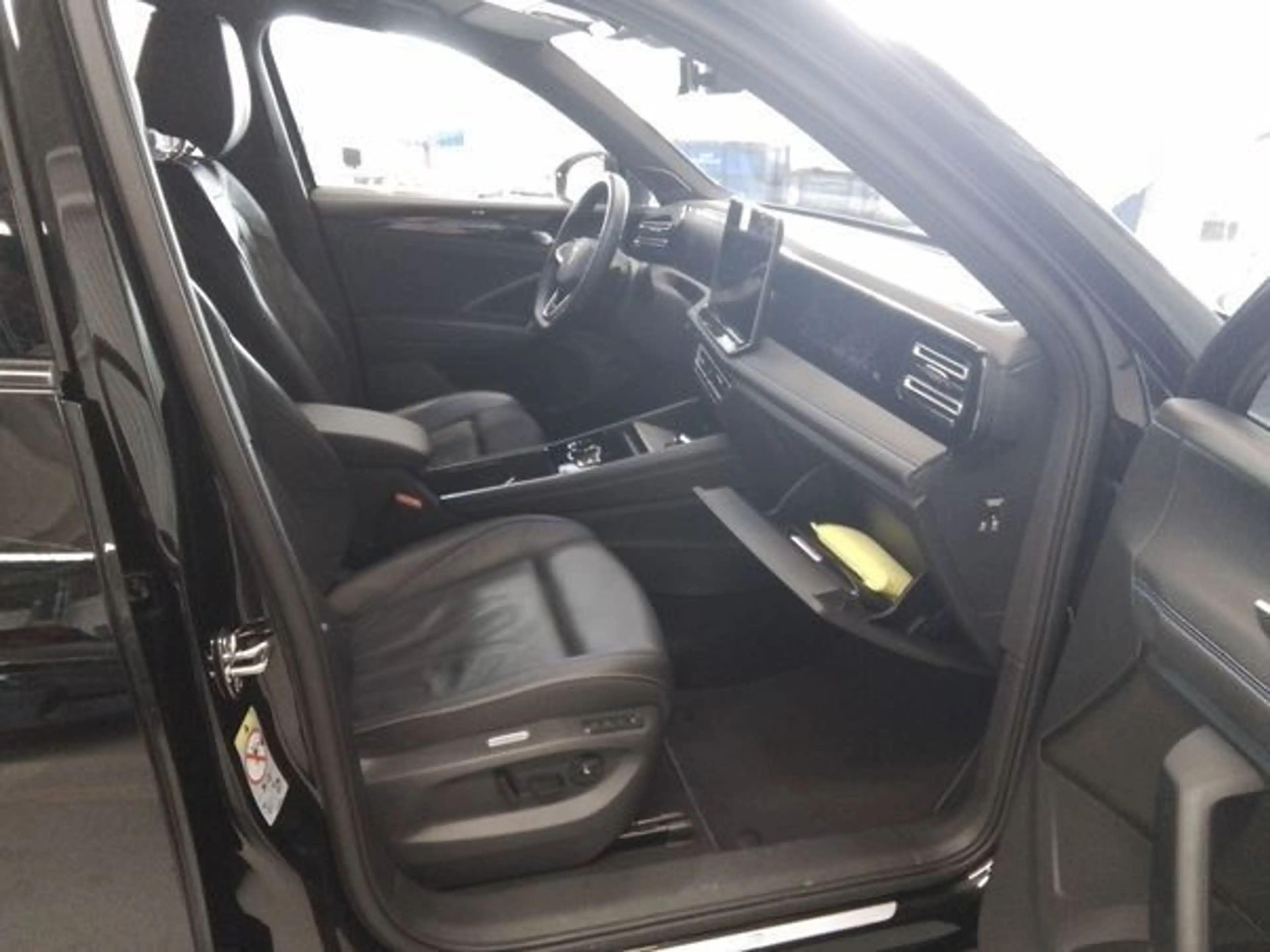 Volkswagen Tiguan R-LINE BLACK STYLE 2.0TDI 193PS ACC.5J-G.AHK.STHZG — photo 8