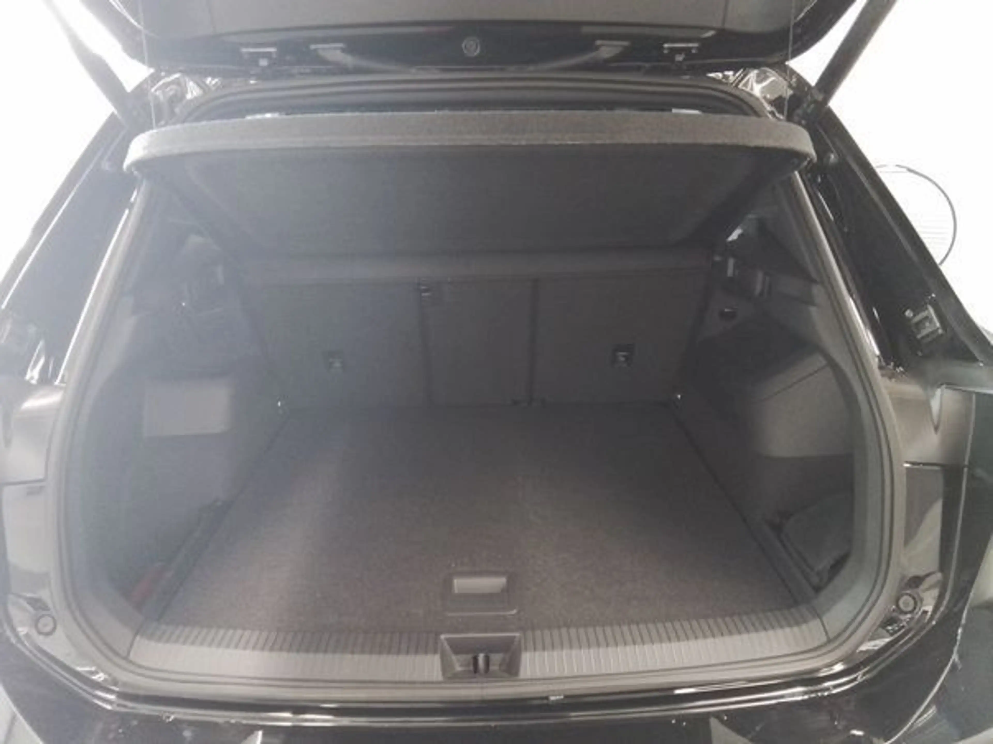 Volkswagen Tiguan R-LINE BLACK STYLE 2.0TDI 193PS ACC.5J-G.AHK.STHZG — photo 10