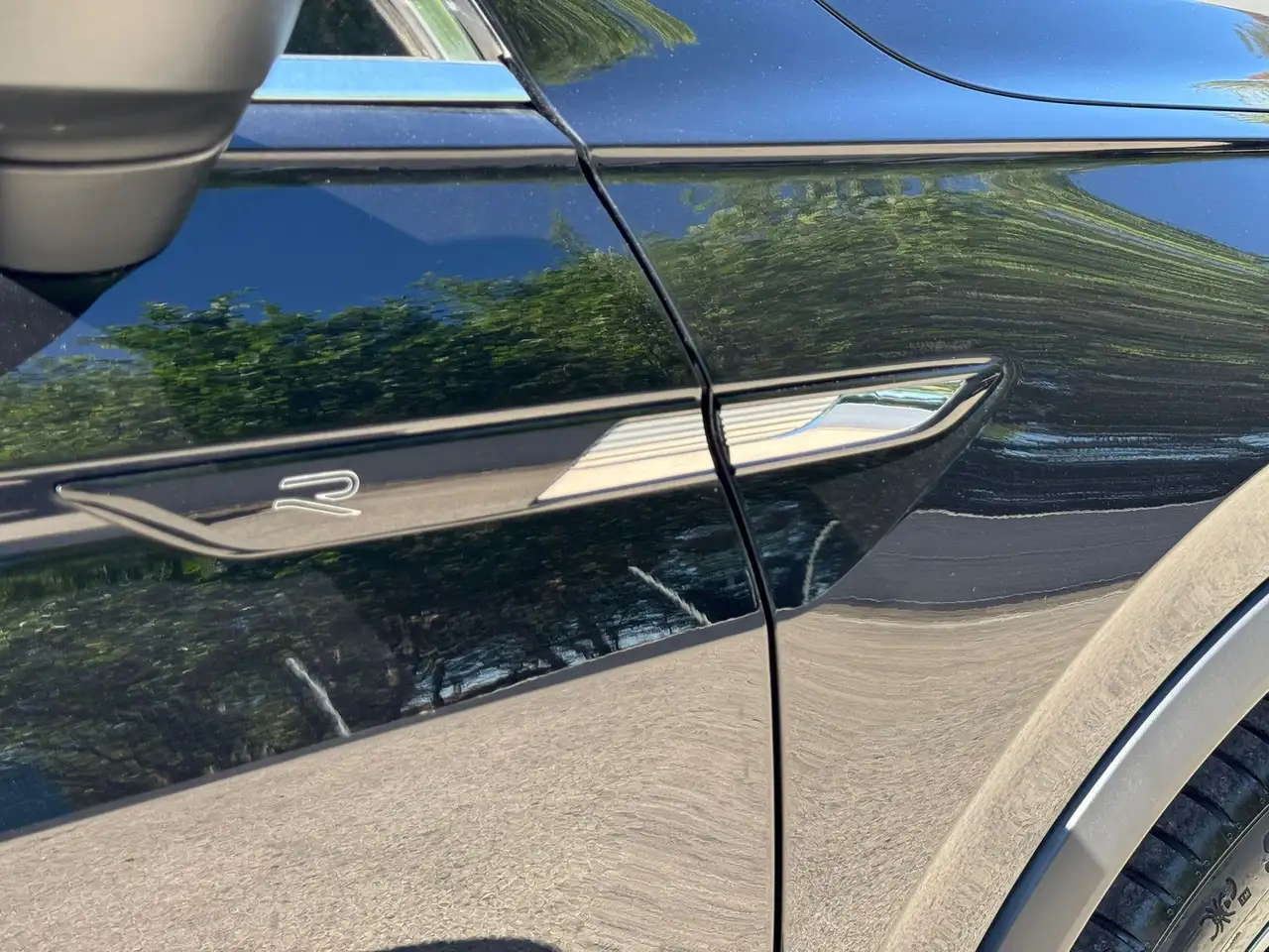 Volkswagen Tiguan 2.0 tdi R-Line 150cv dsg 21