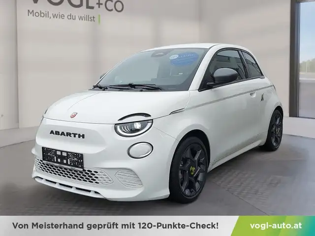 Abarth 500e HB