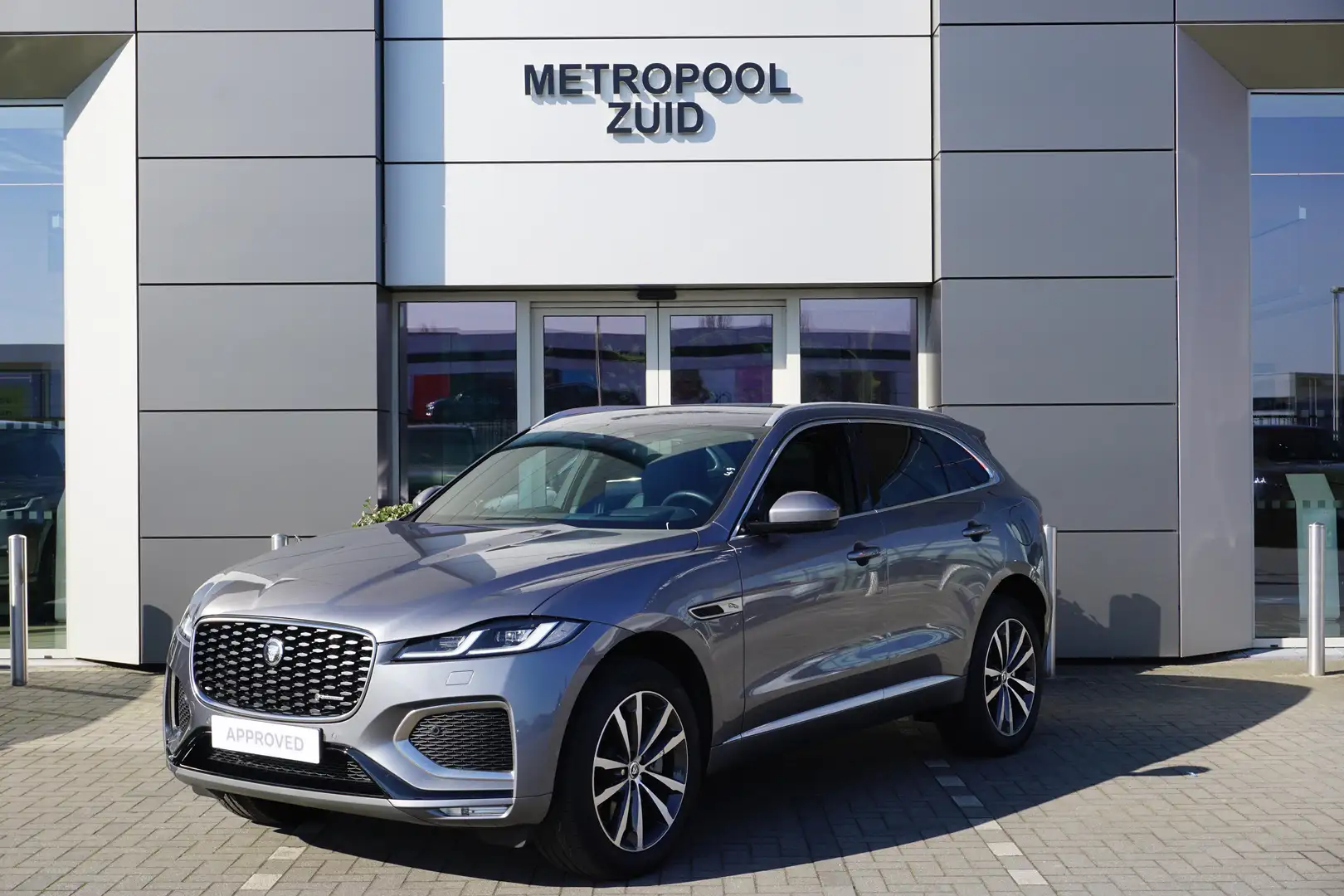 Jaguar F-Pace R-Dynamic S Šedá - 1