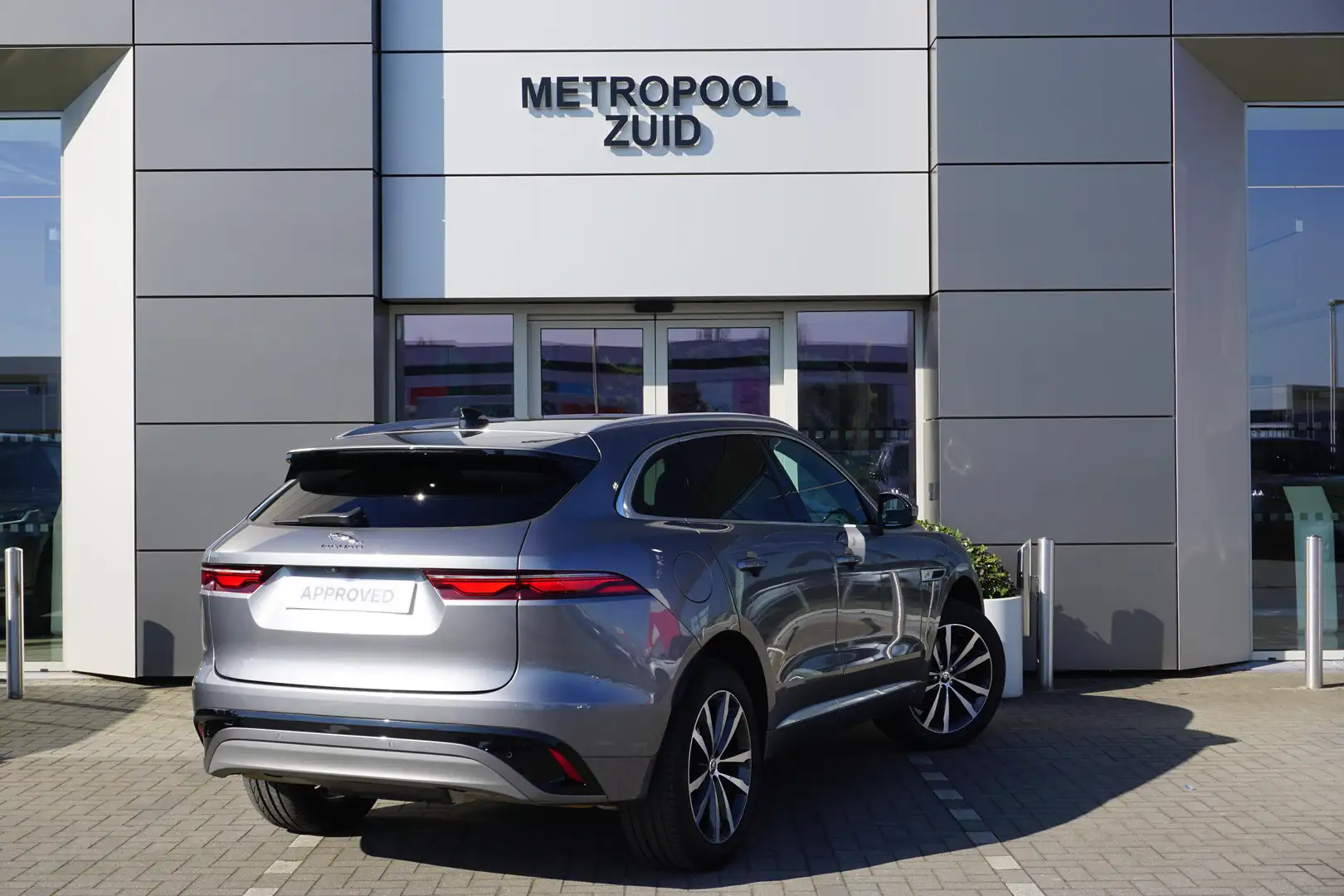 Jaguar F-Pace R-Dynamic S Šedá - 2