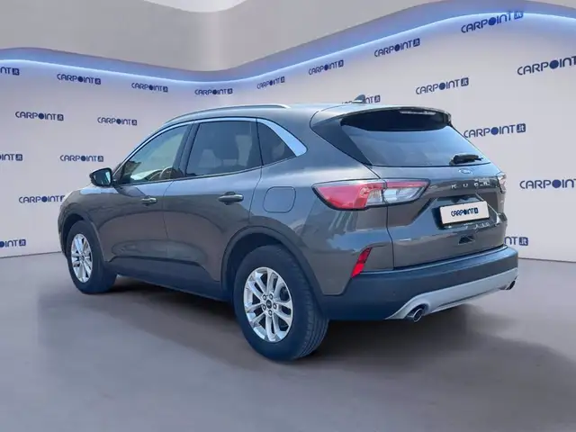 Ford Kuga view 3