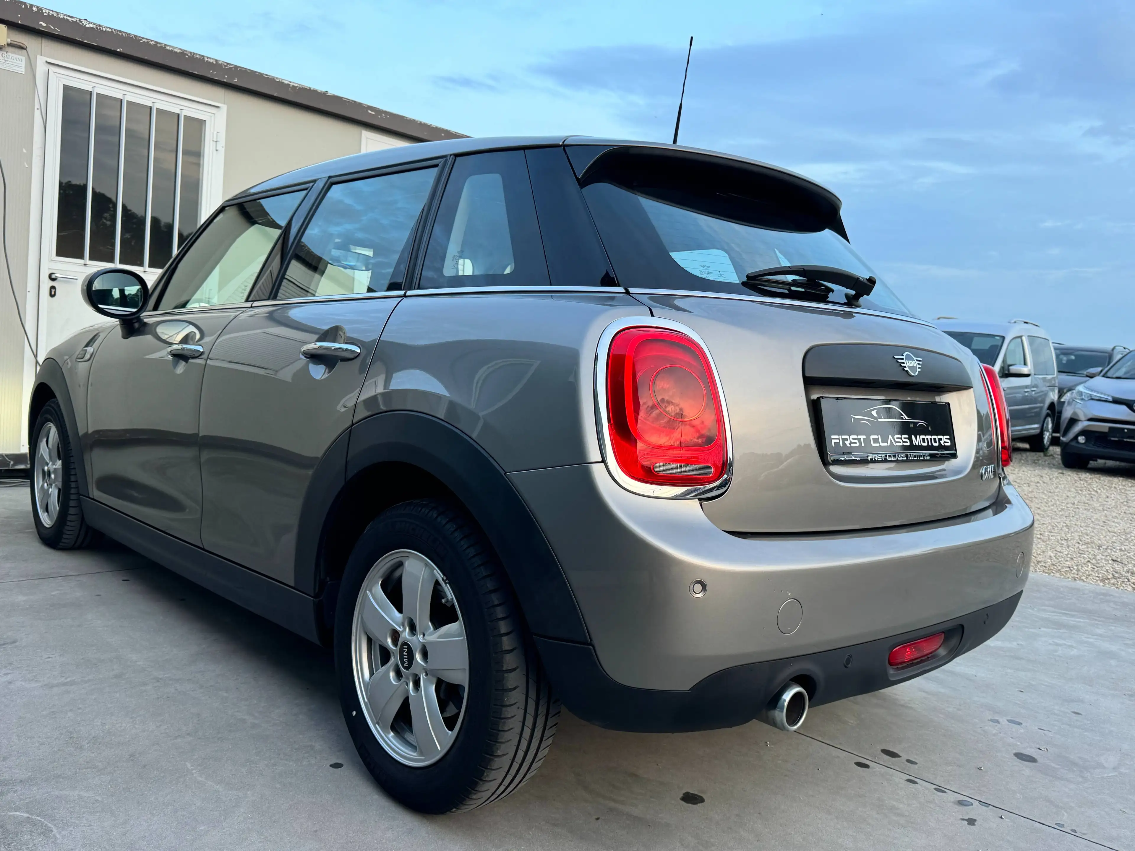 MINI One 1.5A One OPF - AUTO - 5 PORTES - CAPTEURS - BLUETOOTH - LIM - NAVIGATION - GARANTIE 12 MOIS — photo 5