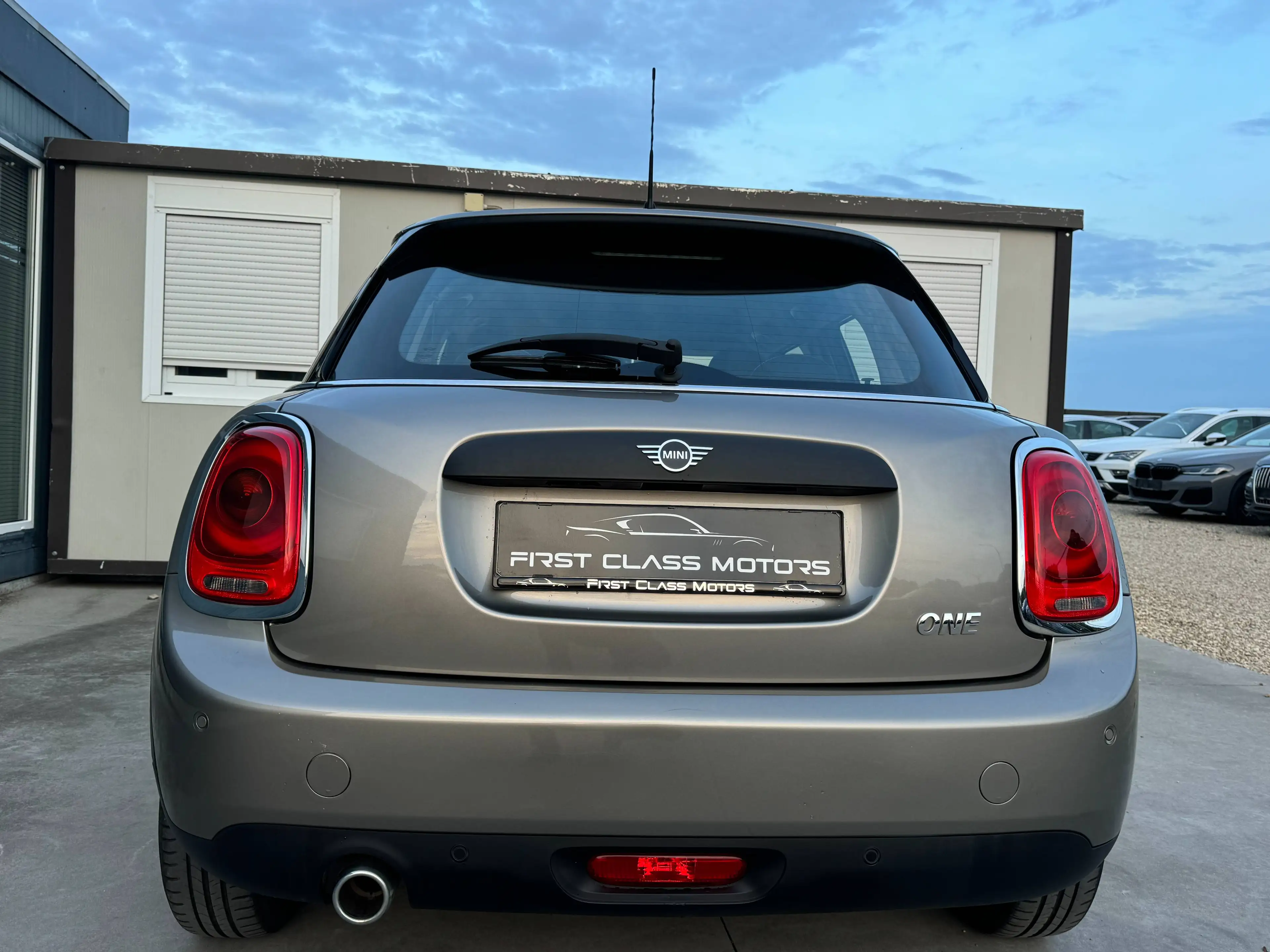 MINI One 1.5A One OPF - AUTO - 5 PORTES - CAPTEURS - BLUETOOTH - LIM - NAVIGATION - GARANTIE 12 MOIS — photo 6