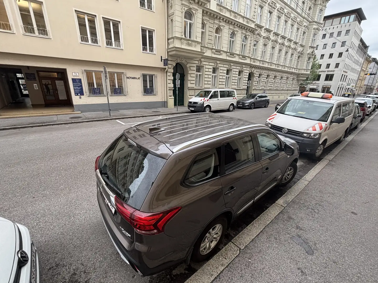 Mitsubishi Outlander 2,0 MIVEC AS&G 100 Jahre Sondermodell - 2