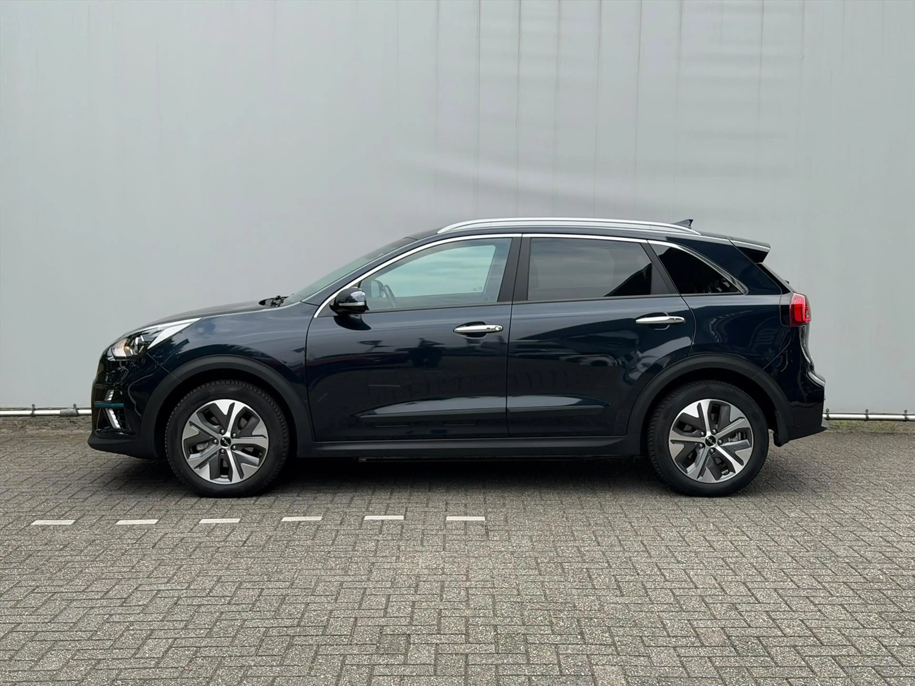 Kia e-Niro 64kWh 204pk Aut Edition — photo 2