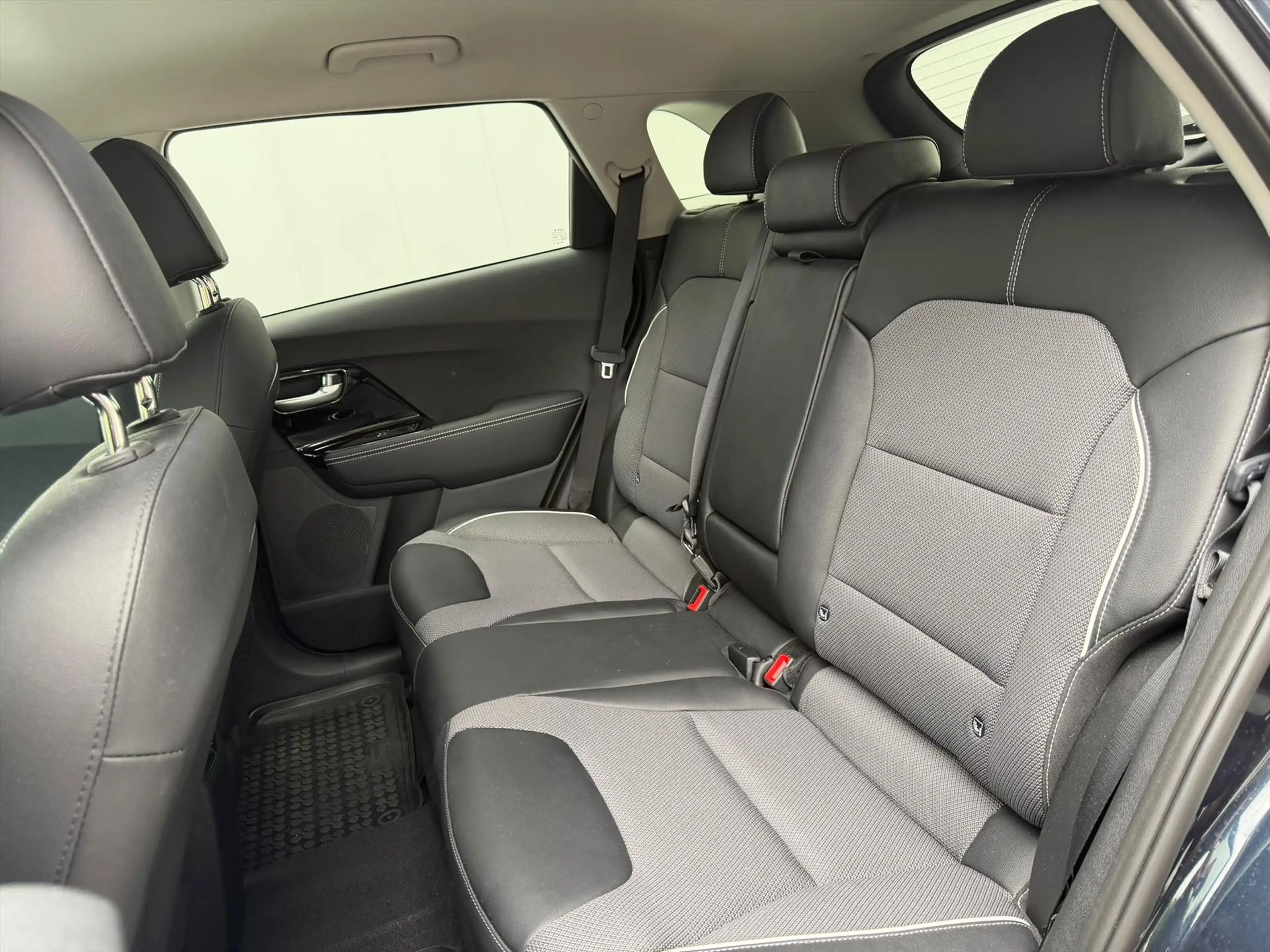Kia e-Niro 64kWh 204pk Aut Edition — photo 9
