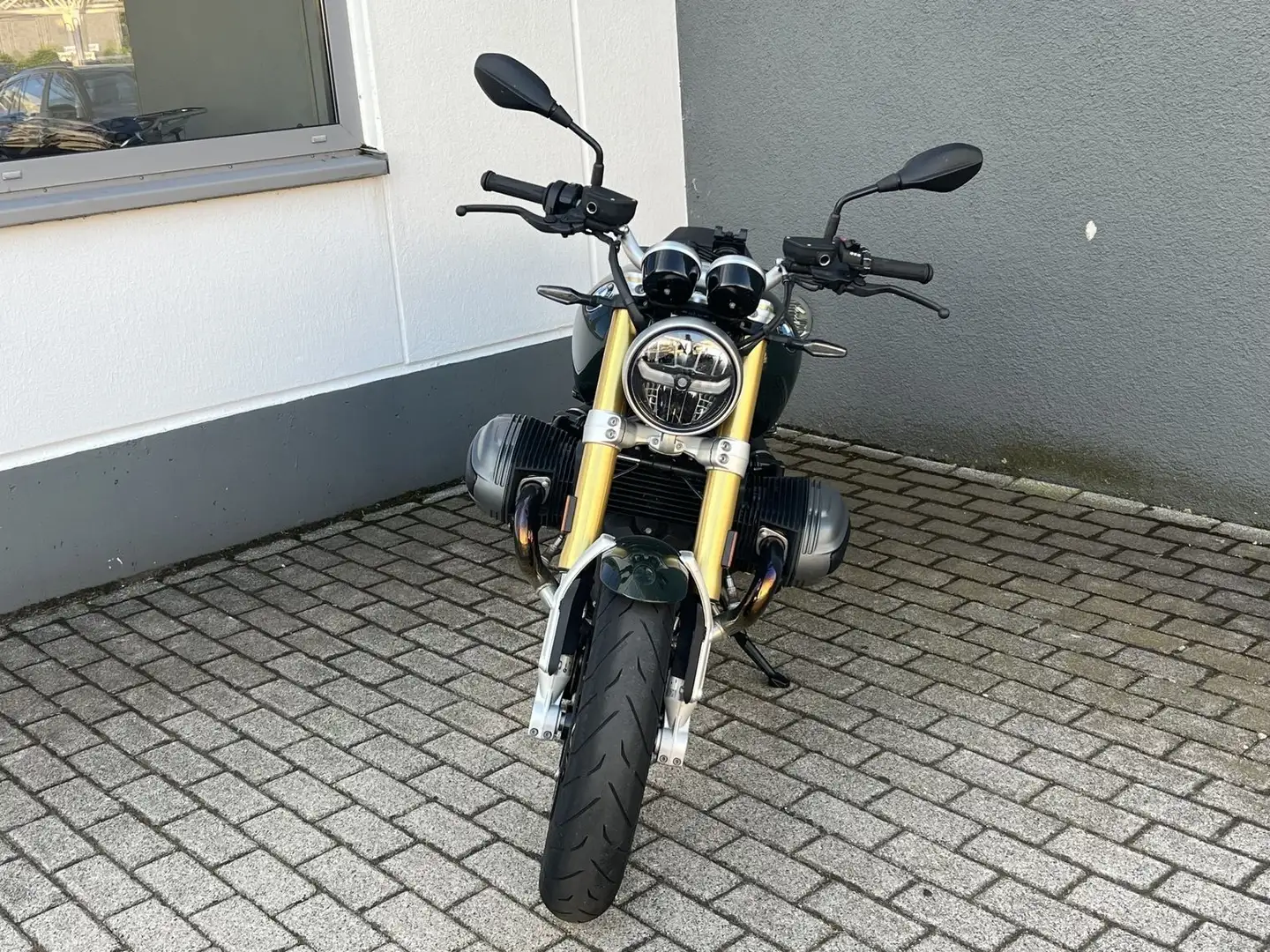 BMW R 12 nineT Komfort-Paket, 3 Jahre Garantie, Akra Green - 2