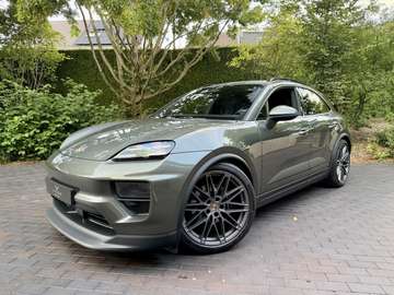 EV 100 kWh/Pano/Achterasbesturing/22"/Trekhaak/Aventurine Green/Top!