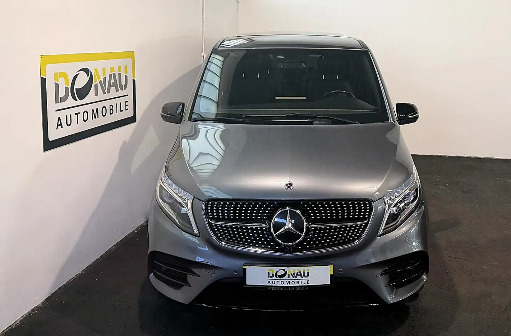 Mercedes-Benz V 300 d 4MATIC lang * Erstbesitz * AHK * AMG * Leder ... Silber - 2