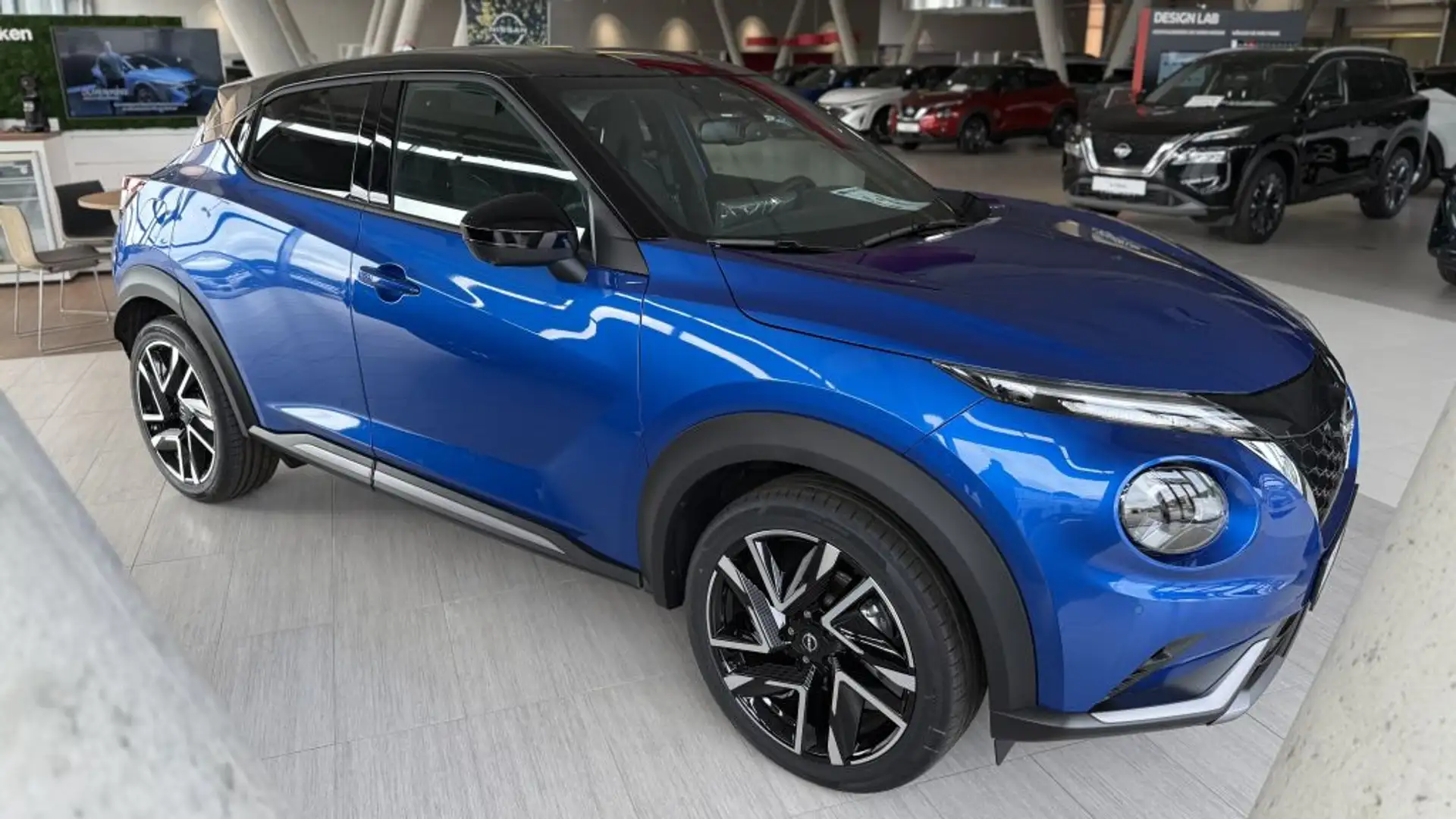 Nissan Juke 1.6 Hybrid 4AMT N-Design (2019) Blau - 1