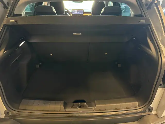 Jeep Avenger view 19