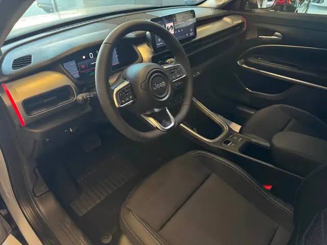 Jeep Avenger view 13