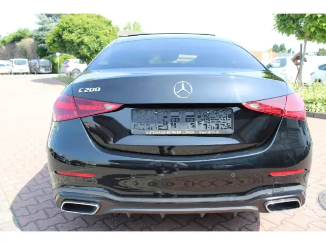 Mercedes-Benz C-Class view 6
