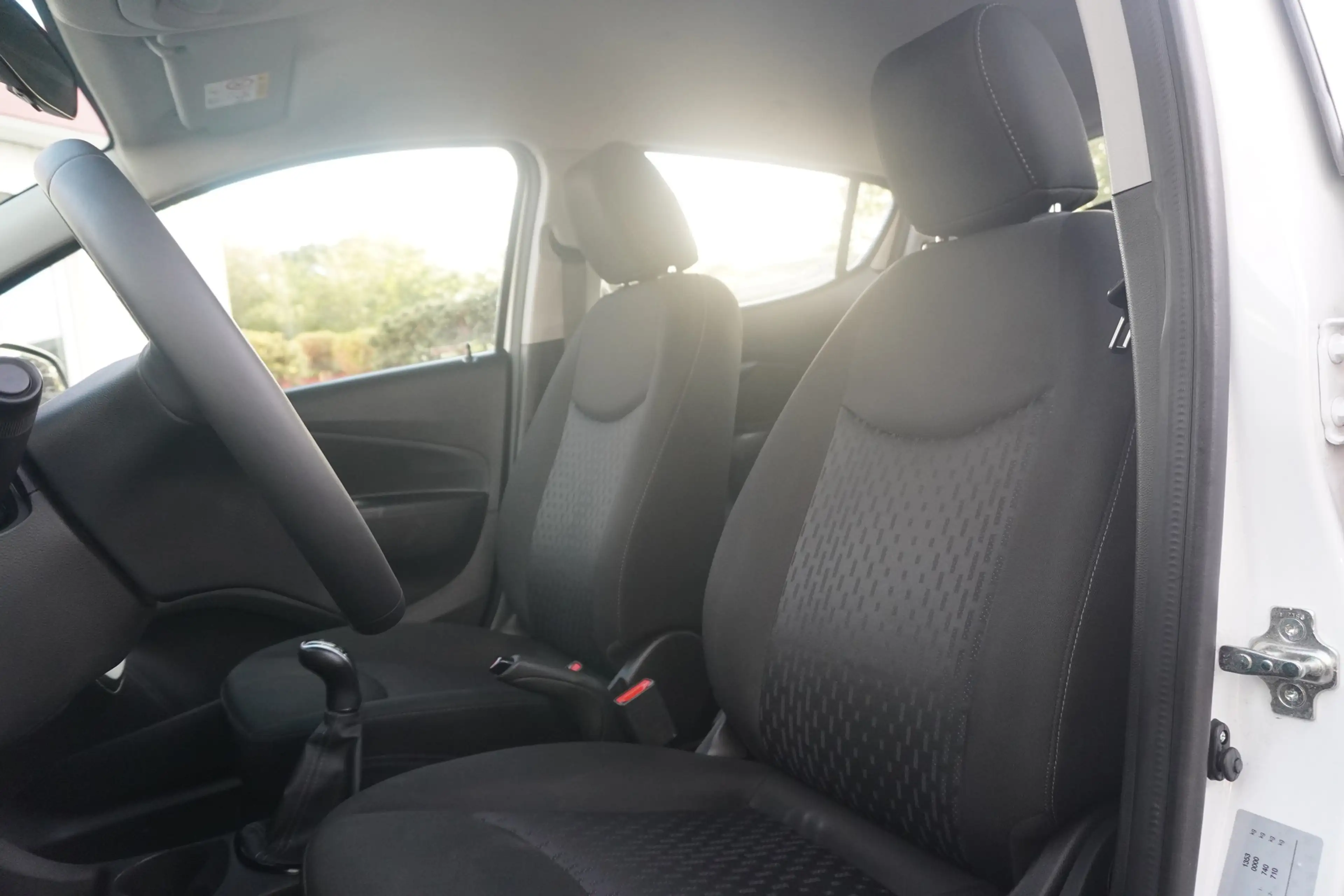 Opel Karl 1.0 Rocks — photo 10