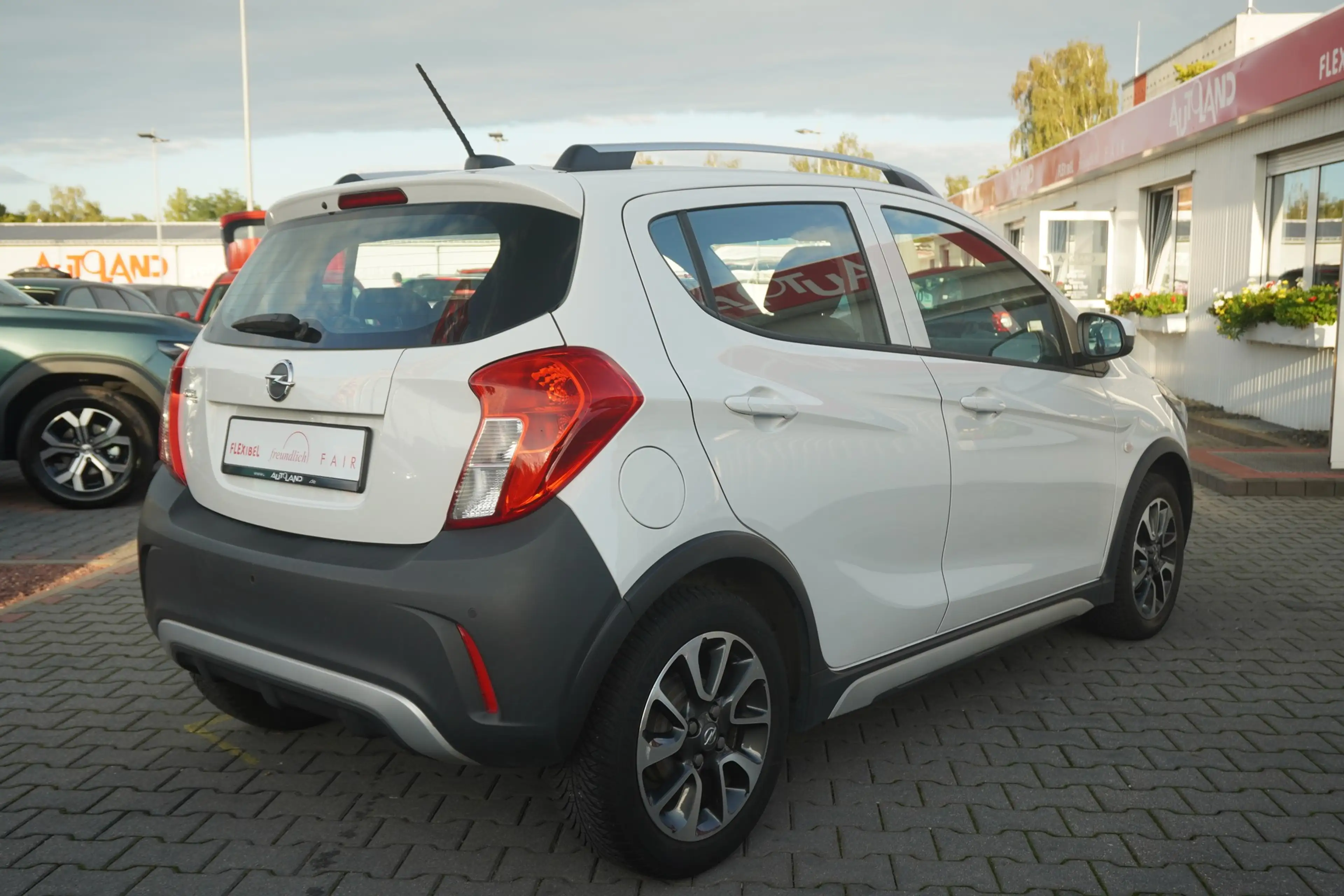 Opel Karl 1.0 Rocks — photo 6