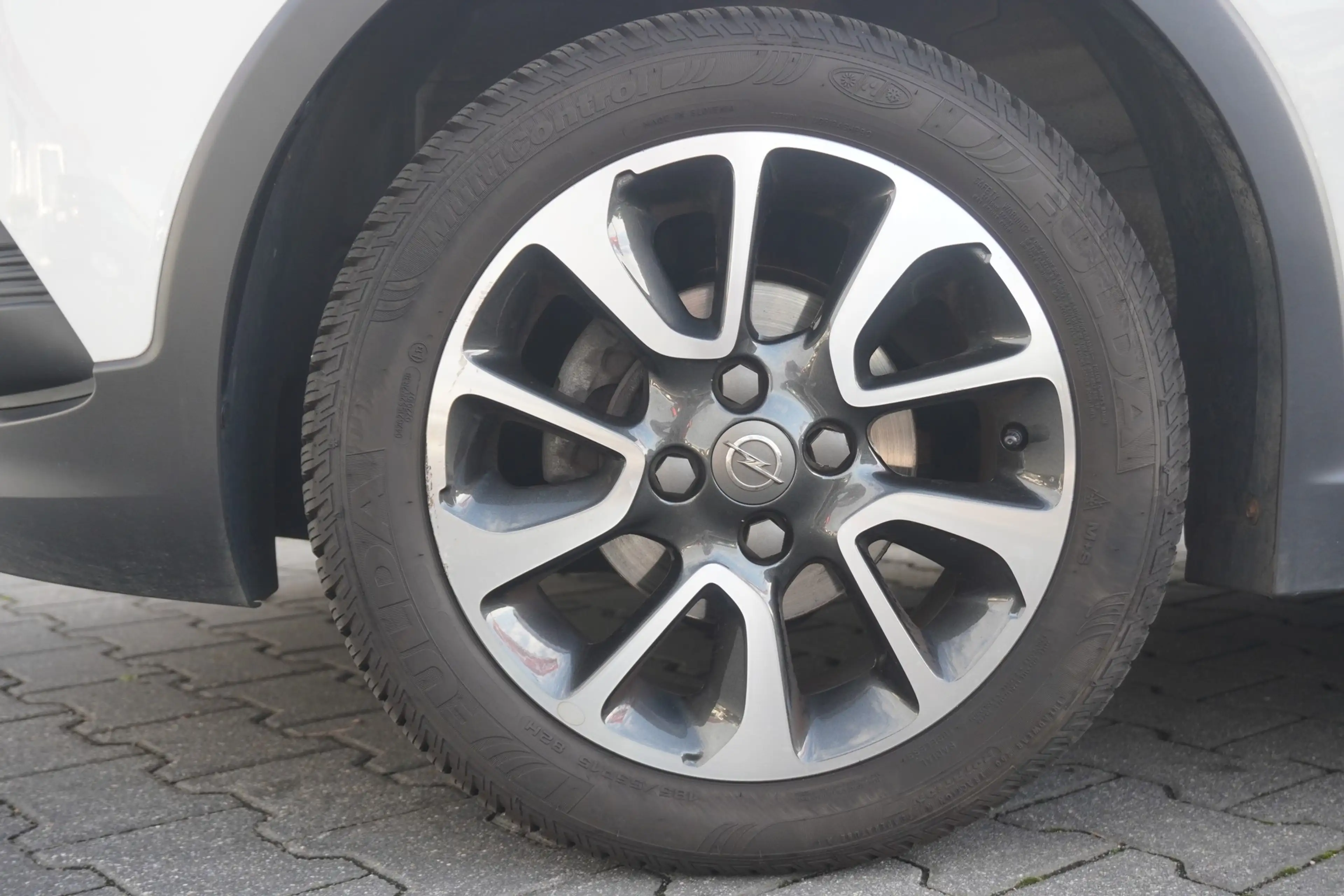 Opel Karl 1.0 Rocks — photo 9