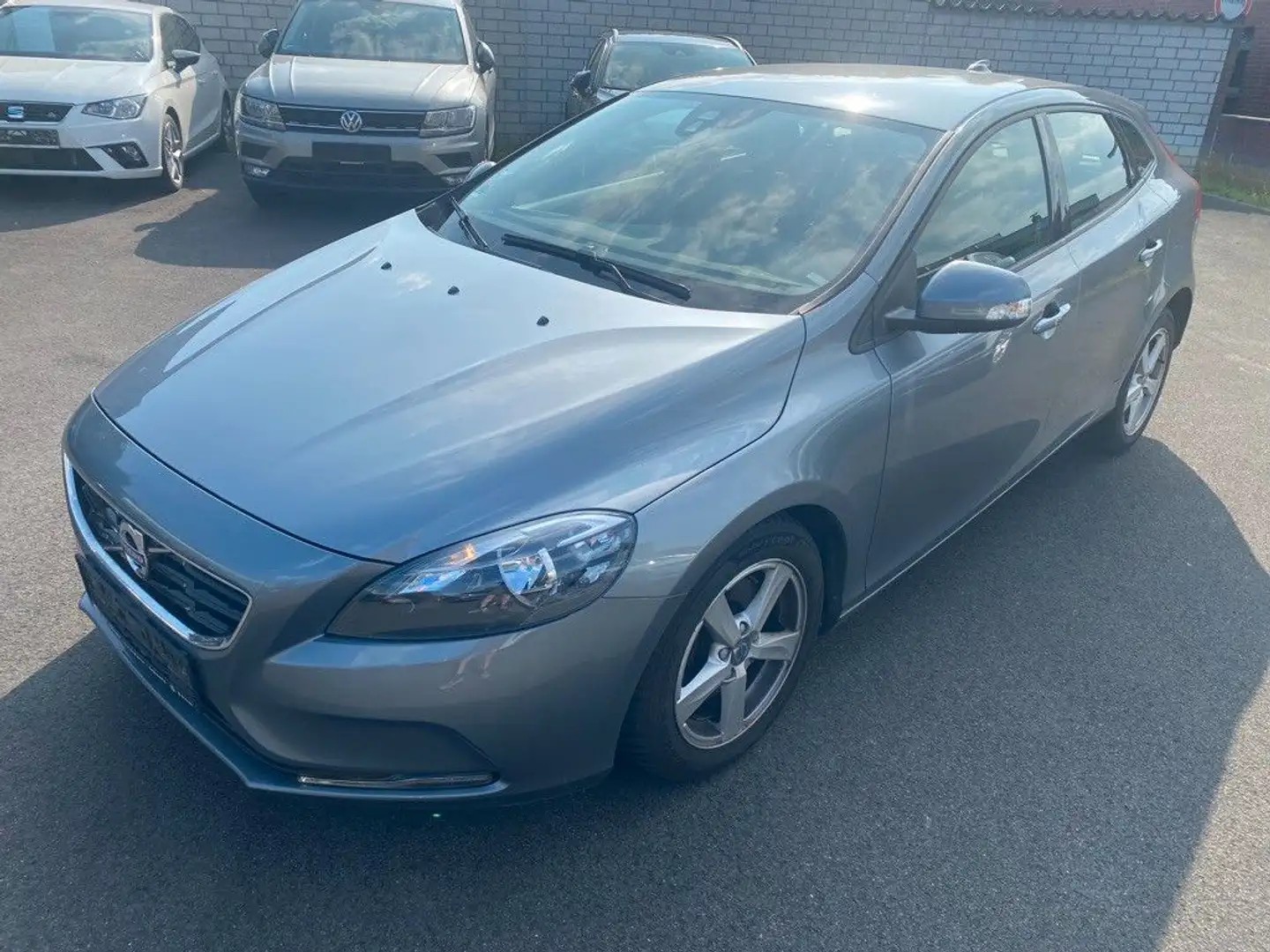 Volvo V40 You! Grijs - 1