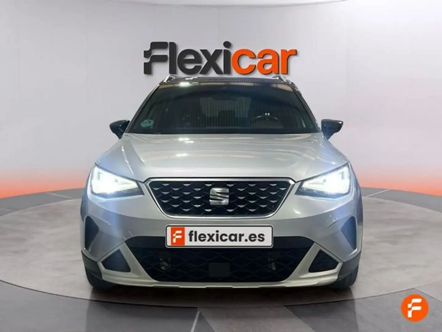 SEAT Arona 1.5 TSI 110kW DSG Xperience Special Ed Gris - 2