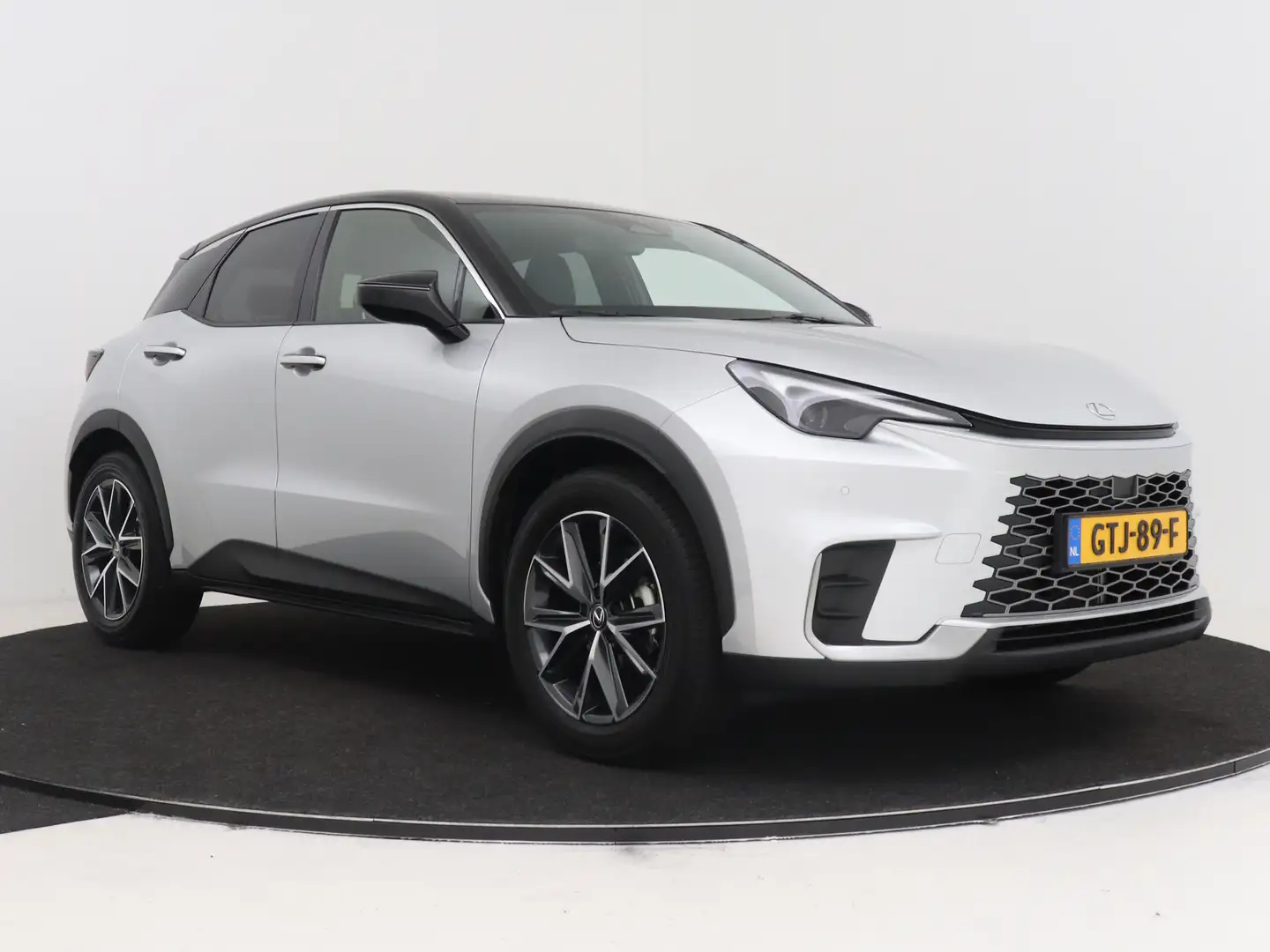 Lexus LBX 1.5 Hybrid Emotion | Lexus Link Pro Navigatie | St Gris - 2